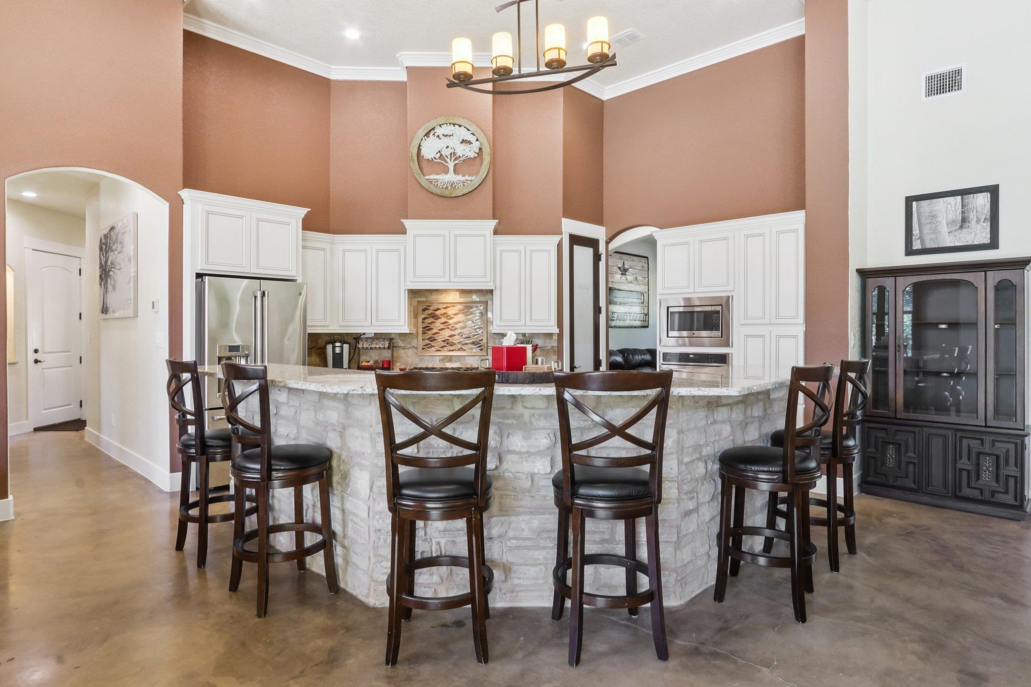 1194 Vaquero Way, Wimberley, TX 78676