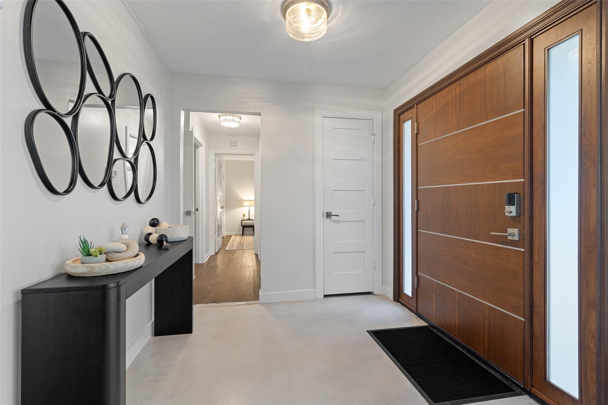 915 Biscayne St, Lakeway, TX 78734