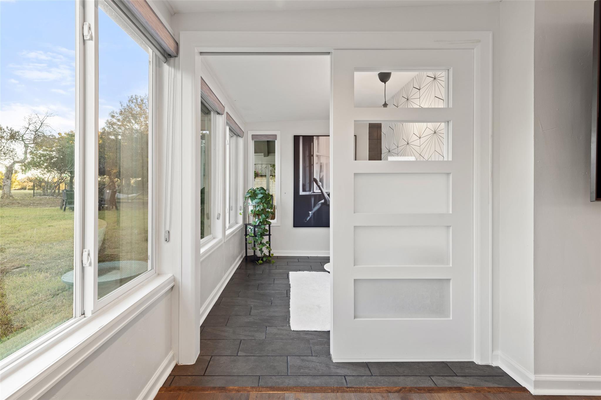 915 Biscayne St, Lakeway, TX 78734