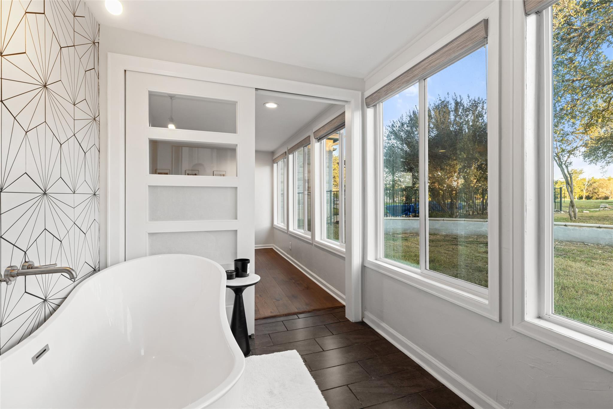 915 Biscayne St, Lakeway, TX 78734