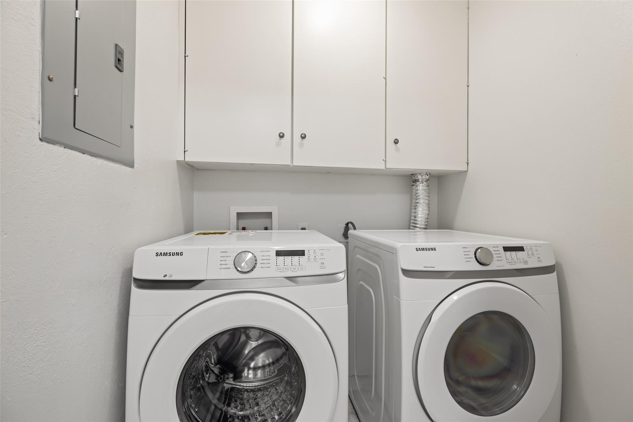 915 Biscayne St, Lakeway, TX 78734