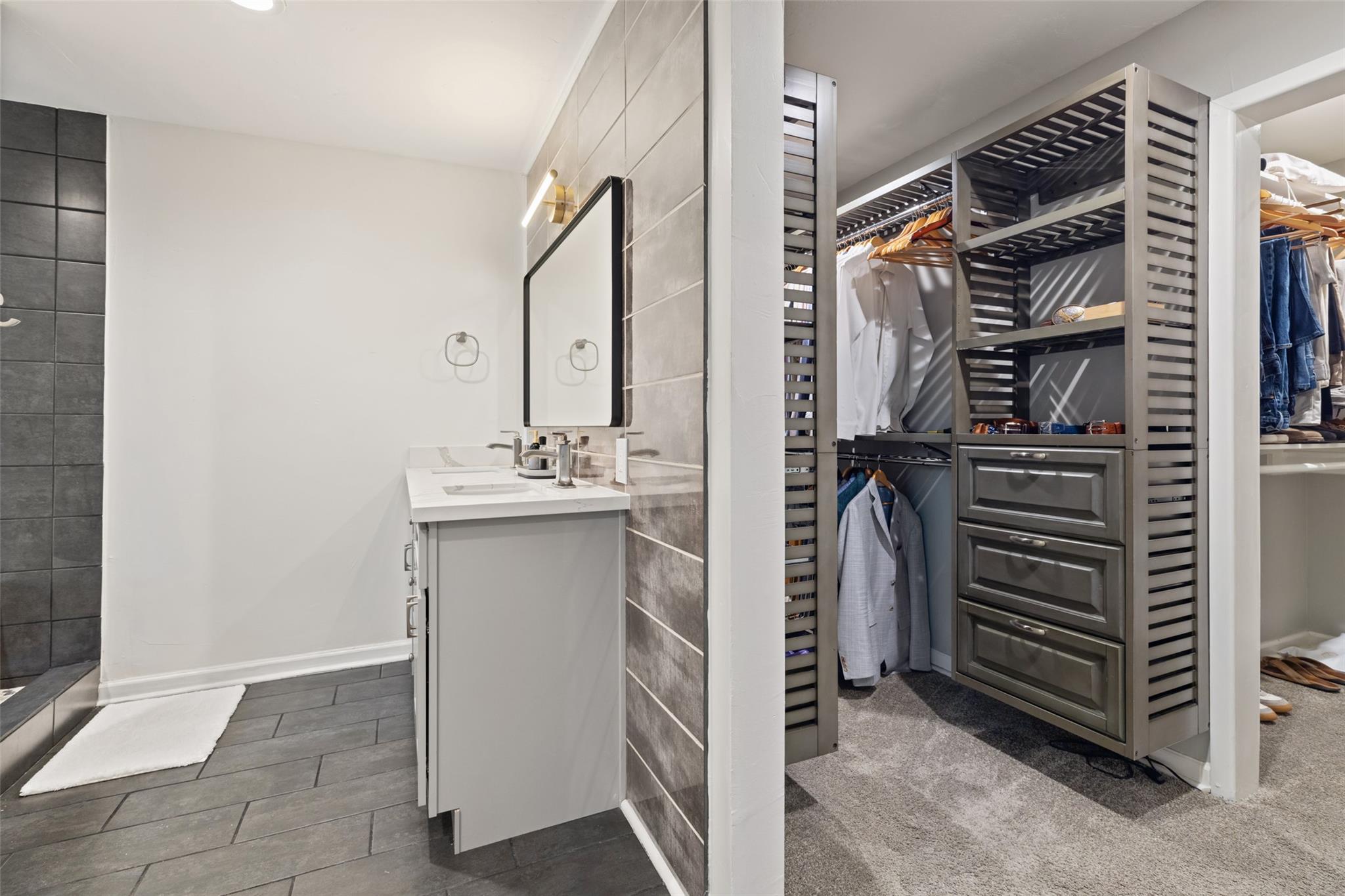 915 Biscayne St, Lakeway, TX 78734