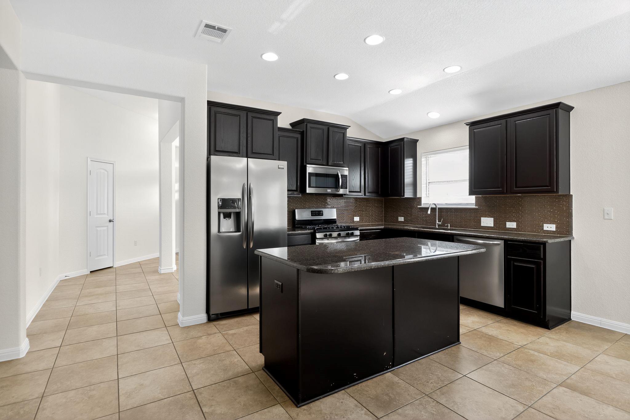 917 Canvasback Creek Dr, Leander, TX 78641