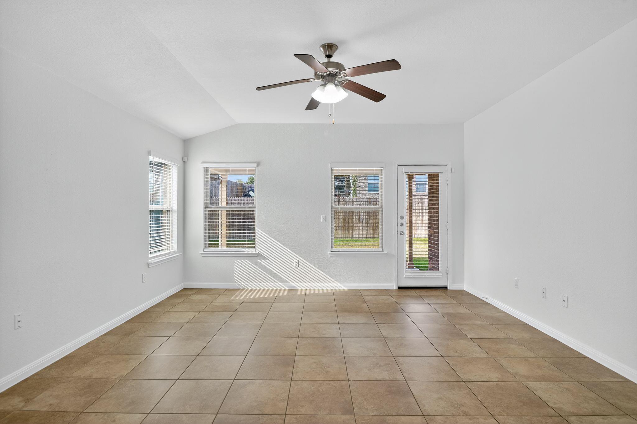 917 Canvasback Creek Dr, Leander, TX 78641