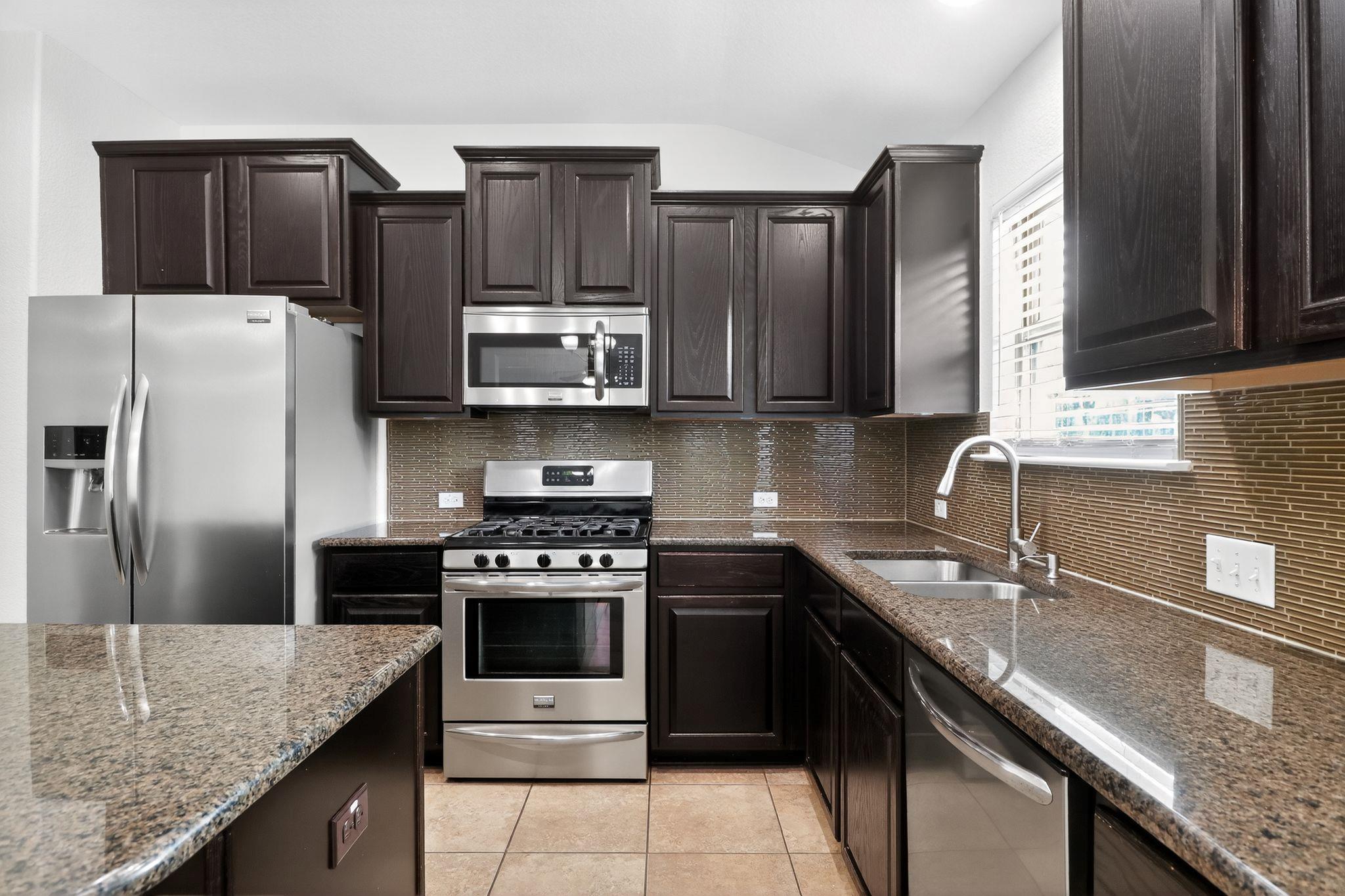 917 Canvasback Creek Dr, Leander, TX 78641