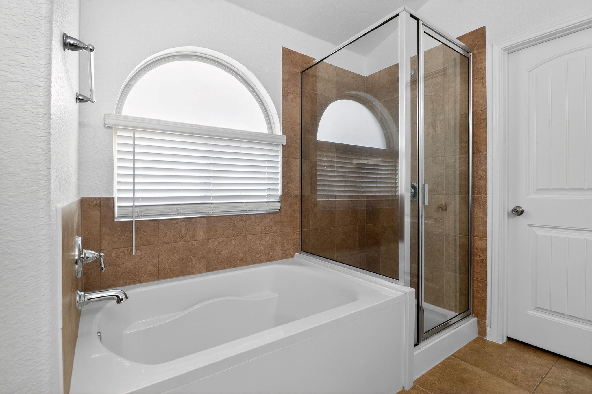 917 Canvasback Creek Dr, Leander, TX 78641