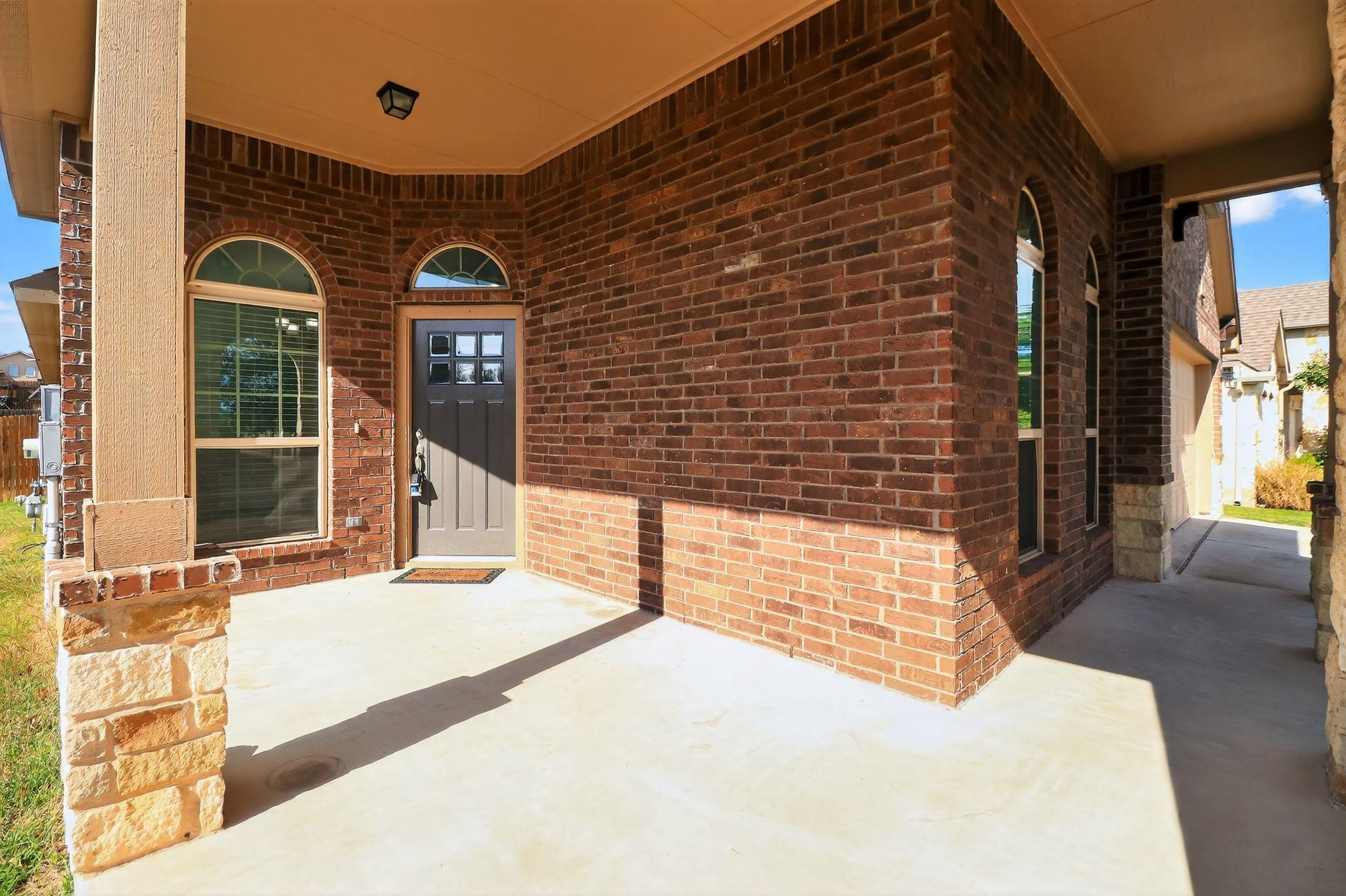 917 Canvasback Creek Dr, Leander, TX 78641