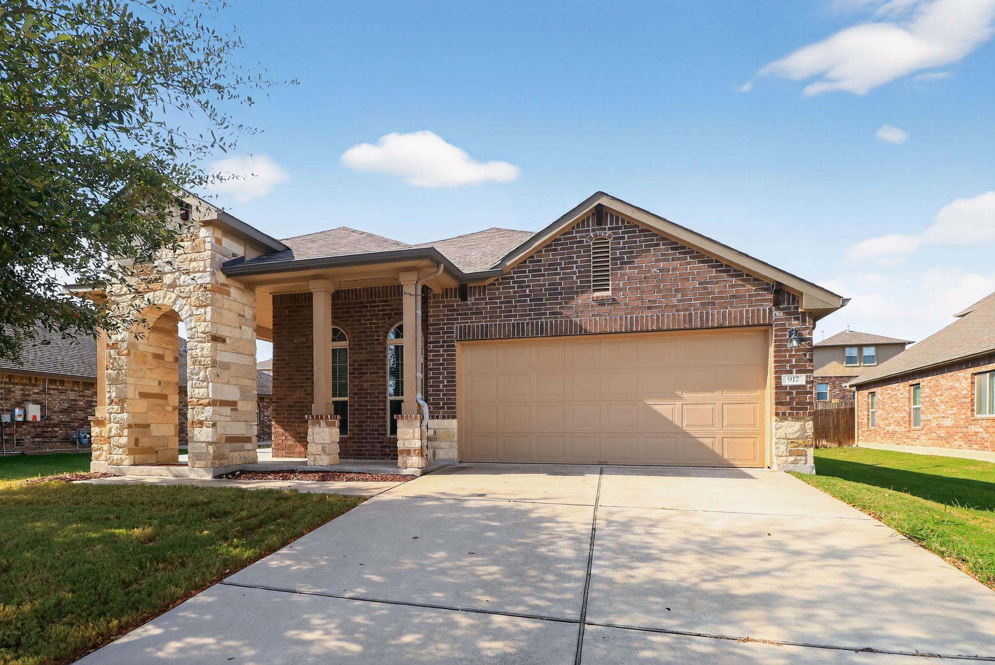 917 Canvasback Creek Dr, Leander, TX 78641