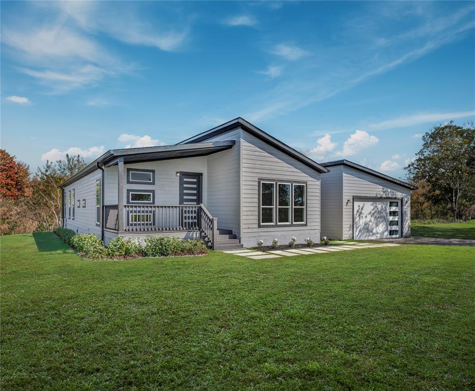 850 Chamberlin Rd, Dale, TX 78616