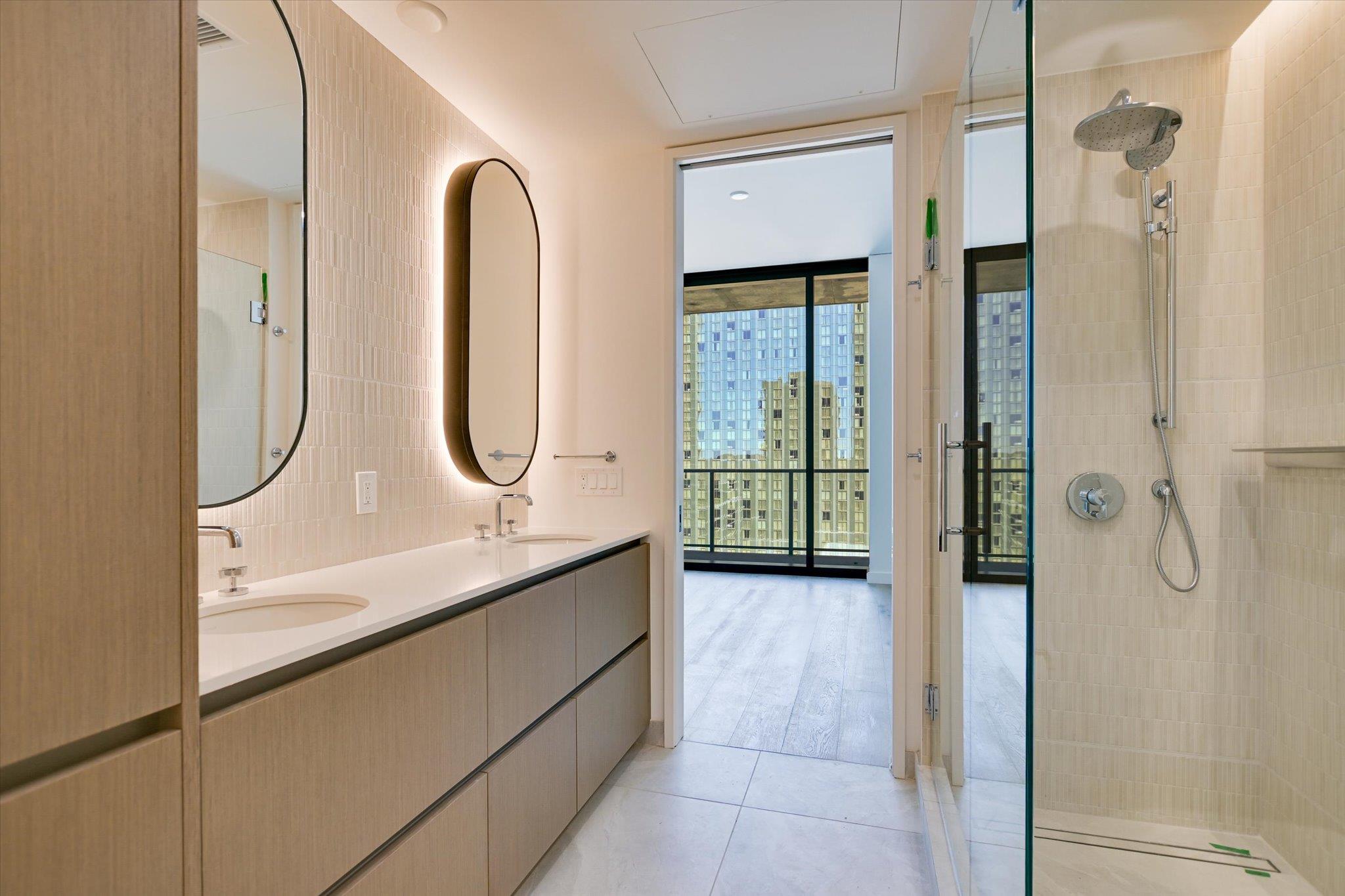 610 Davis St # 2008, Austin, TX 78701