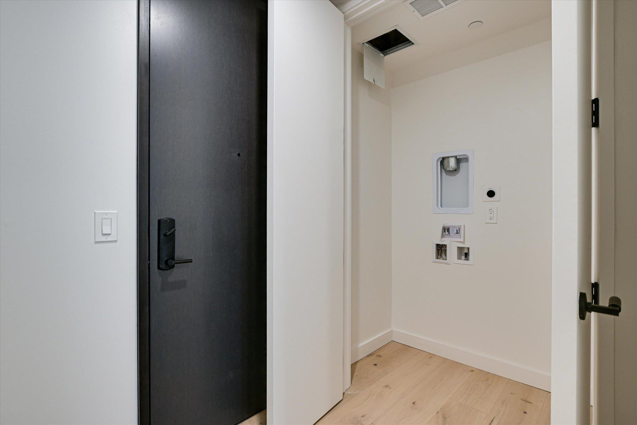 610 Davis St # 2008, Austin, TX 78701