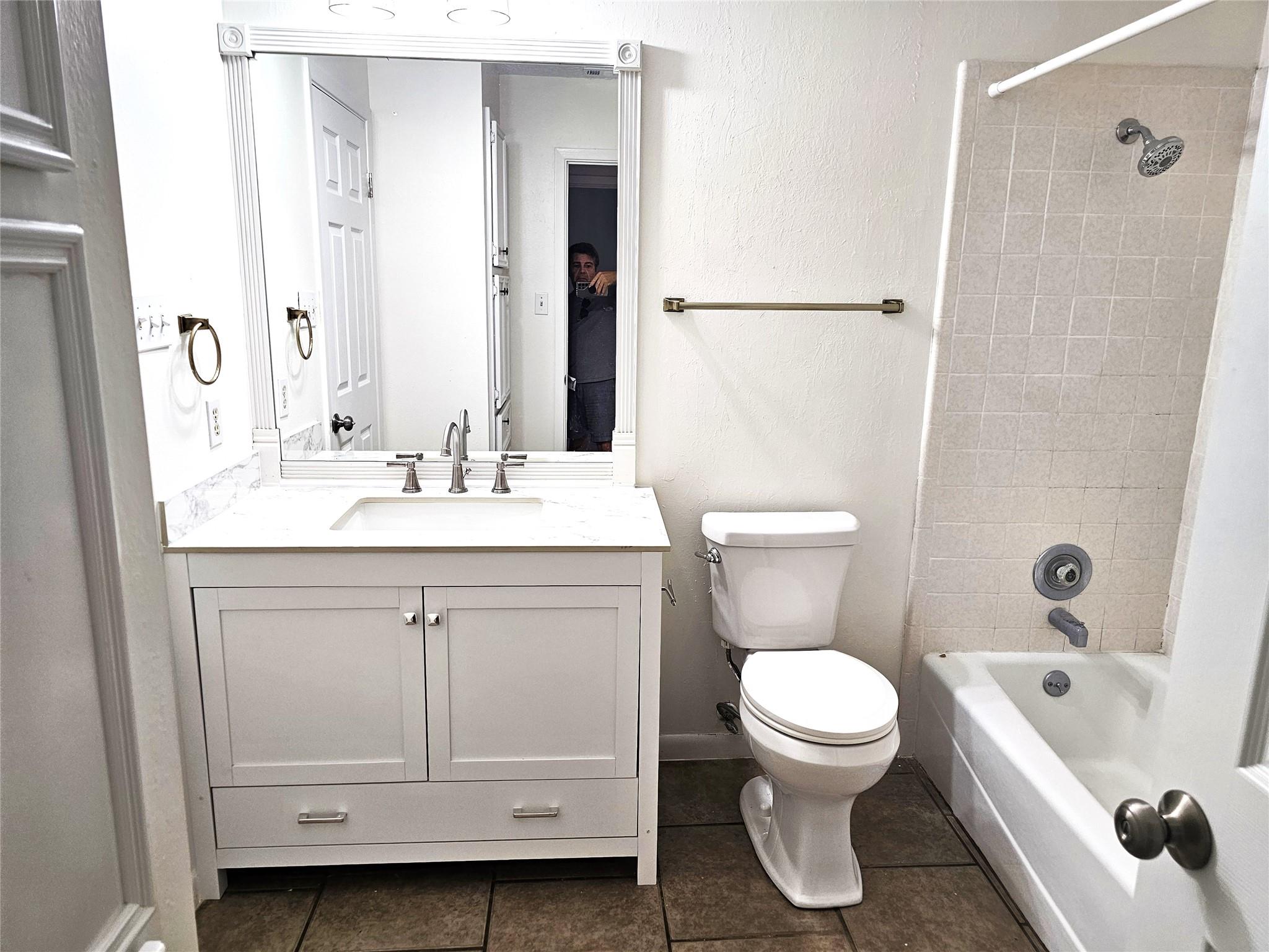 1747-1745 Horseshoe Cir, Round Rock, TX 78681