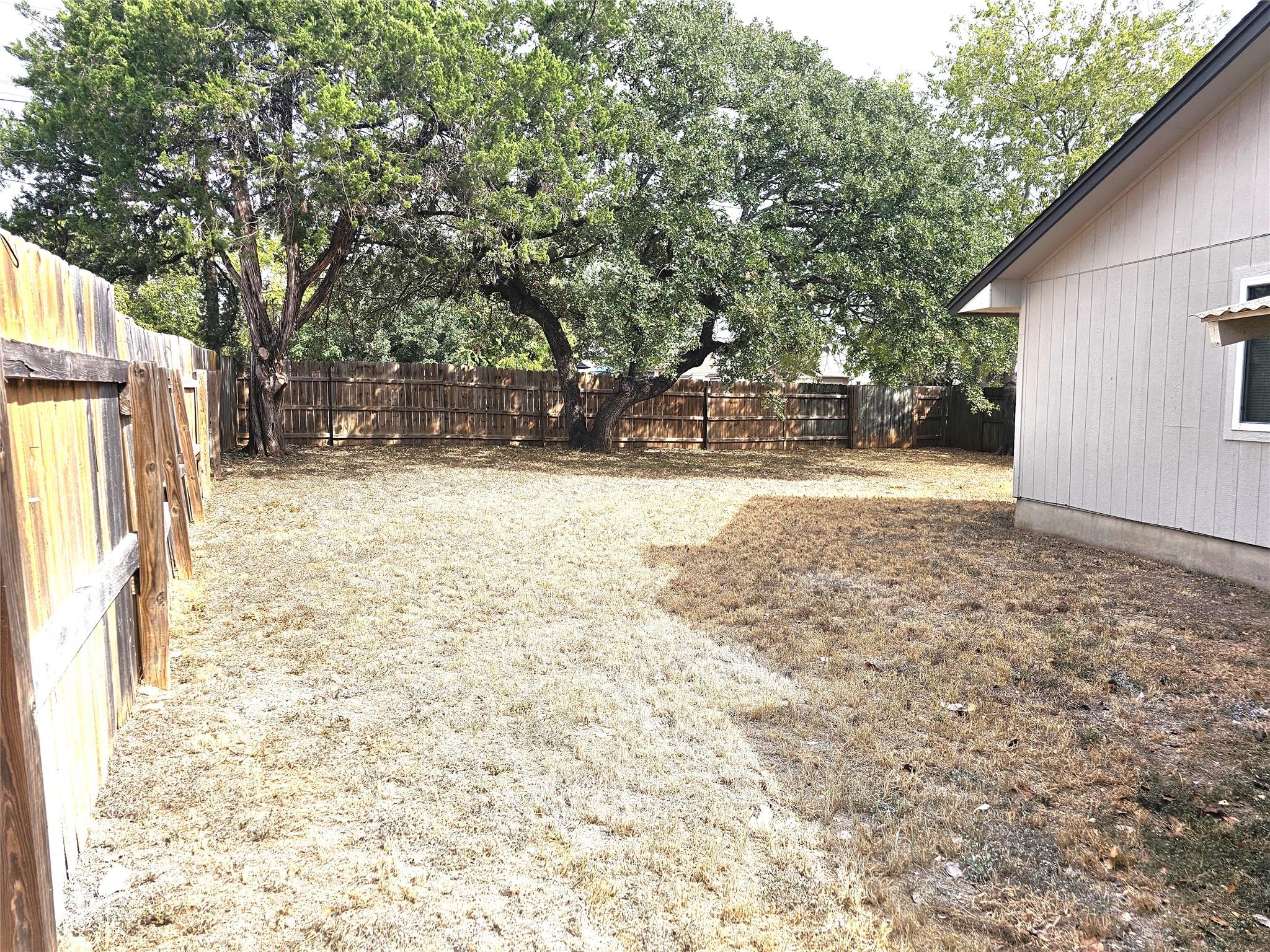 1747-1745 Horseshoe Cir, Round Rock, TX 78681