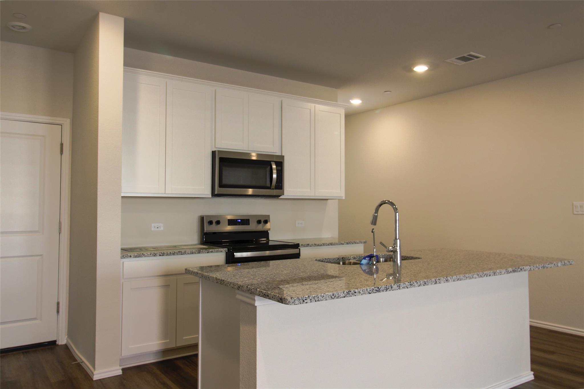 12810 Siena Village Ln, Buda, TX 78610