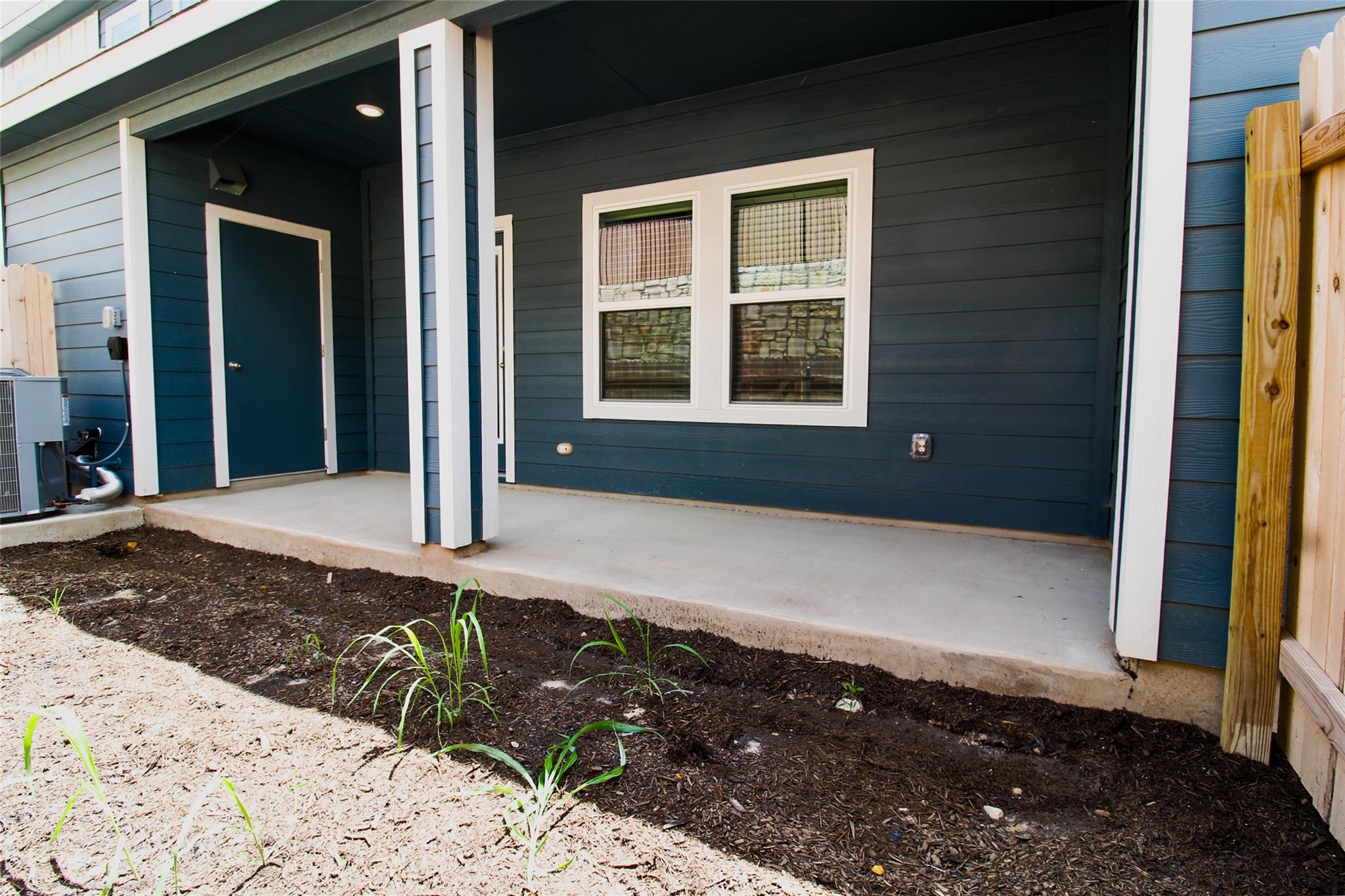 12810 Siena Village Ln, Buda, TX 78610