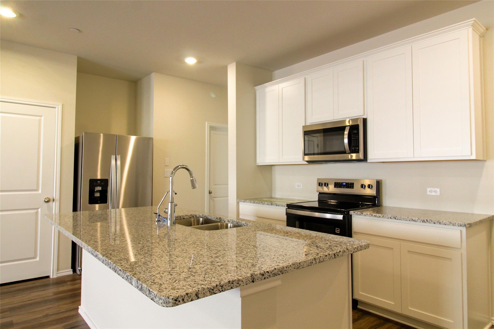 12810 Siena Village Ln, Buda, TX 78610