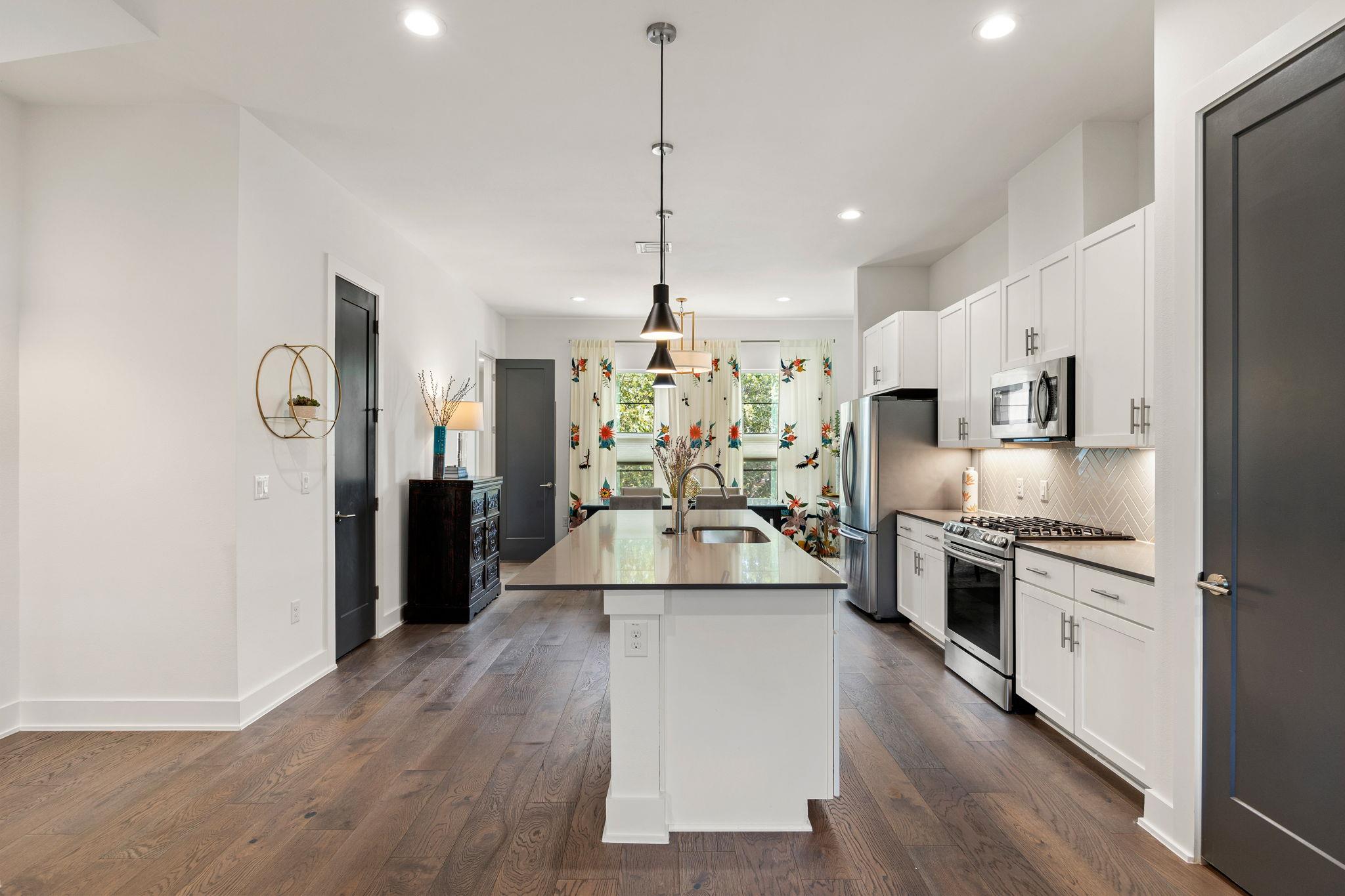 3700 Clawson Rd # 503, Austin, TX 78704