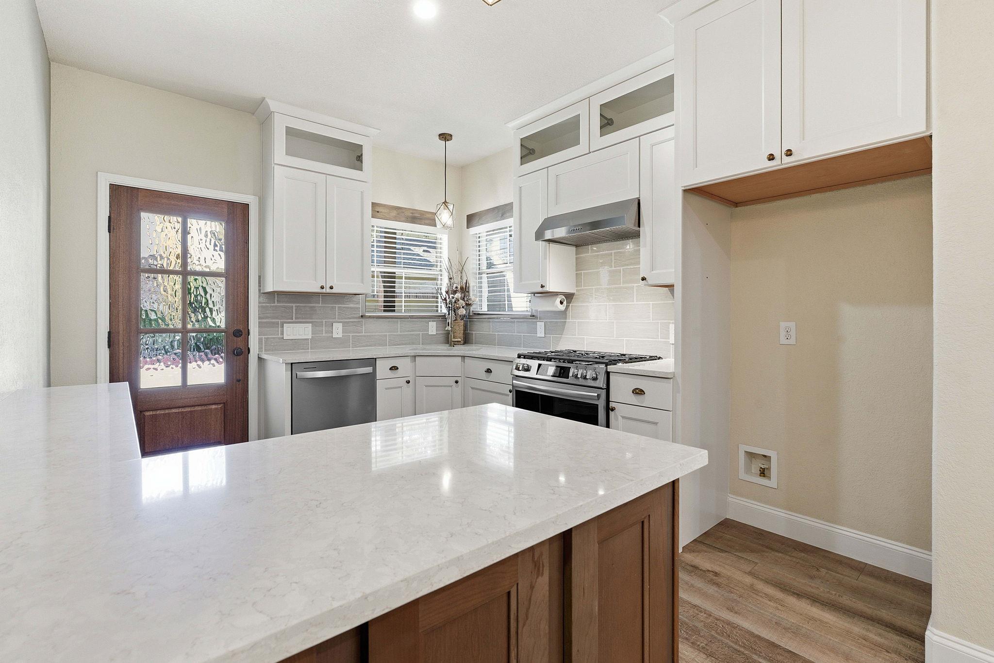 11400 W Parmer Ln # 77, Cedar Park, TX 78613