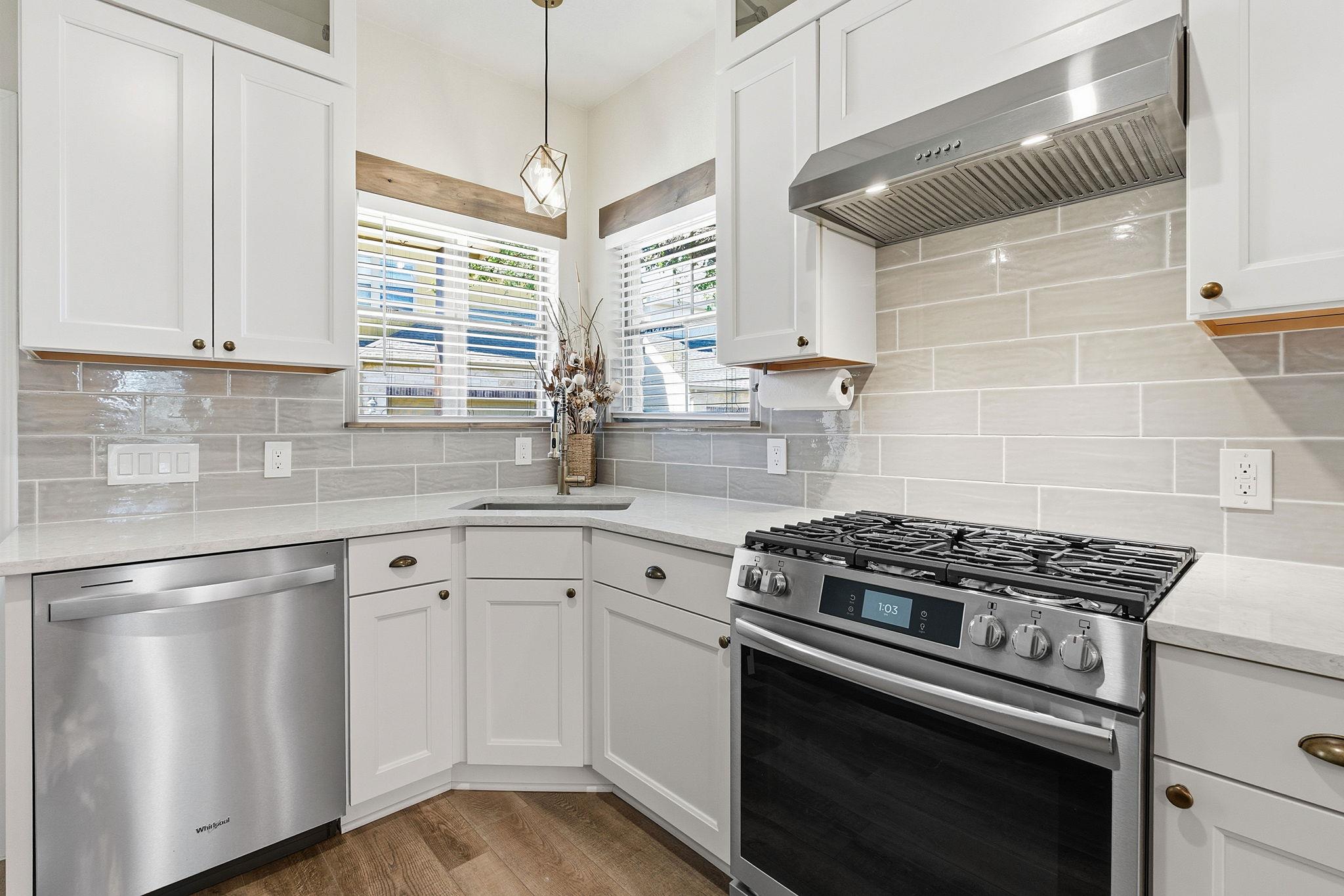 11400 W Parmer Ln # 77, Cedar Park, TX 78613