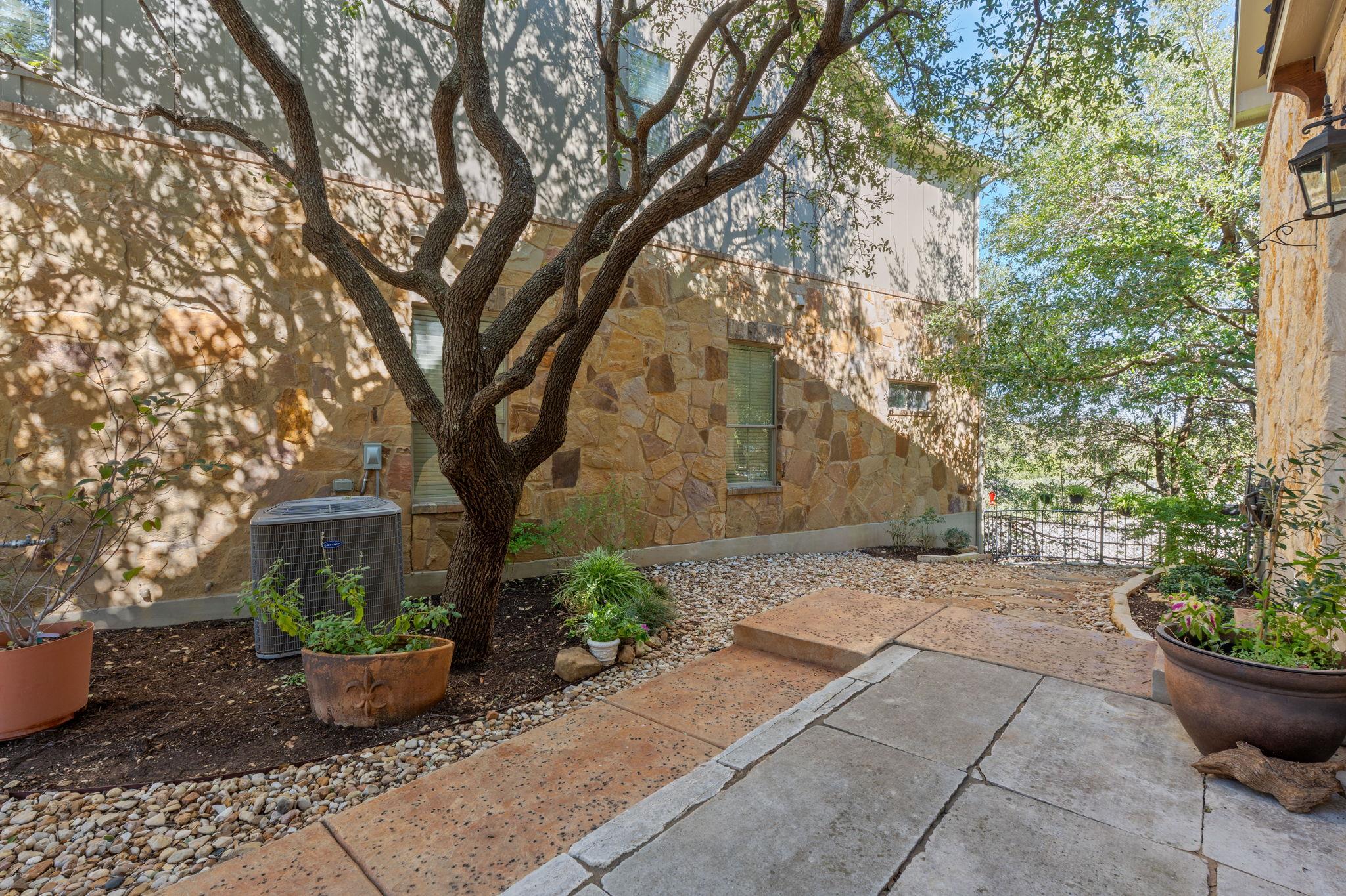 11400 W Parmer Ln # 77, Cedar Park, TX 78613