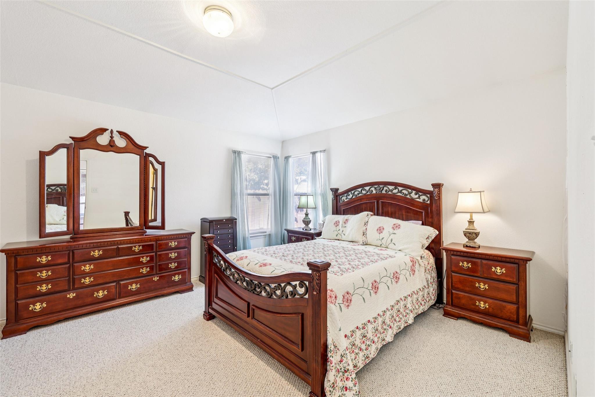 411 Masonwood Dr, Kyle, TX 78640