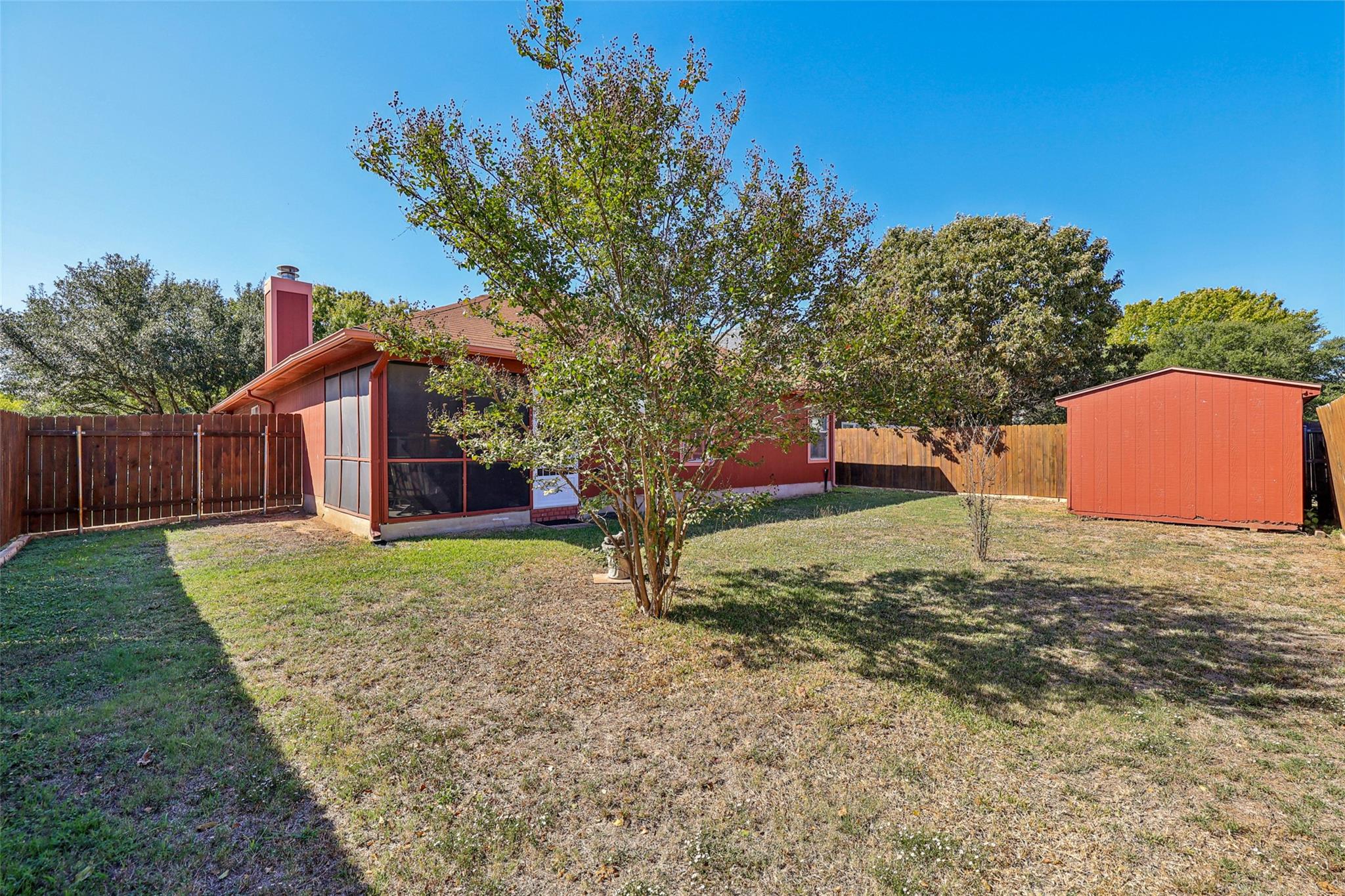 411 Masonwood Dr, Kyle, TX 78640