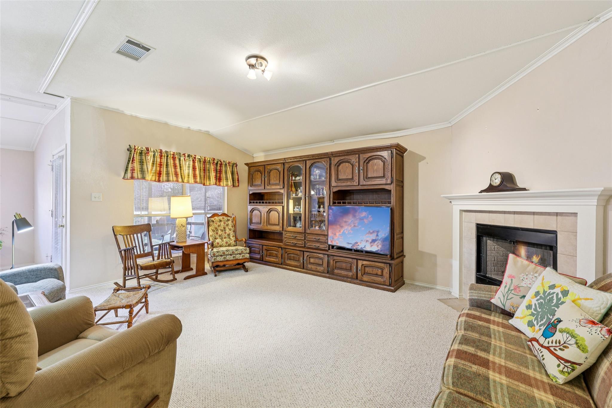 411 Masonwood Dr, Kyle, TX 78640