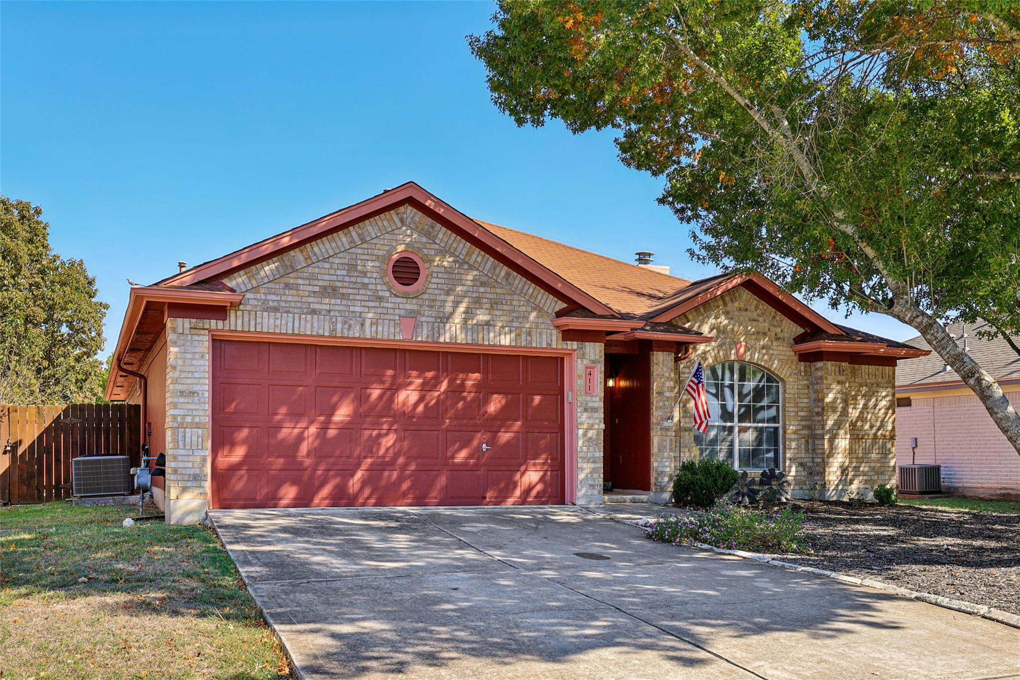 411 Masonwood Dr, Kyle, TX 78640