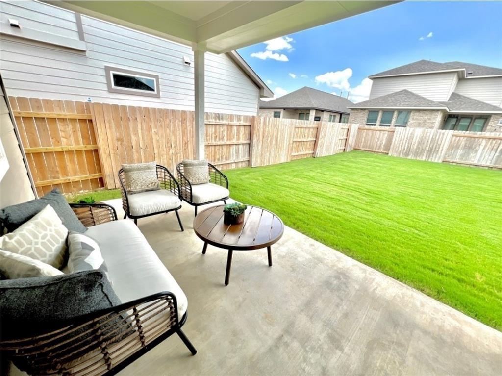 208 Langhorne Bnd, Liberty Hill, TX 78642