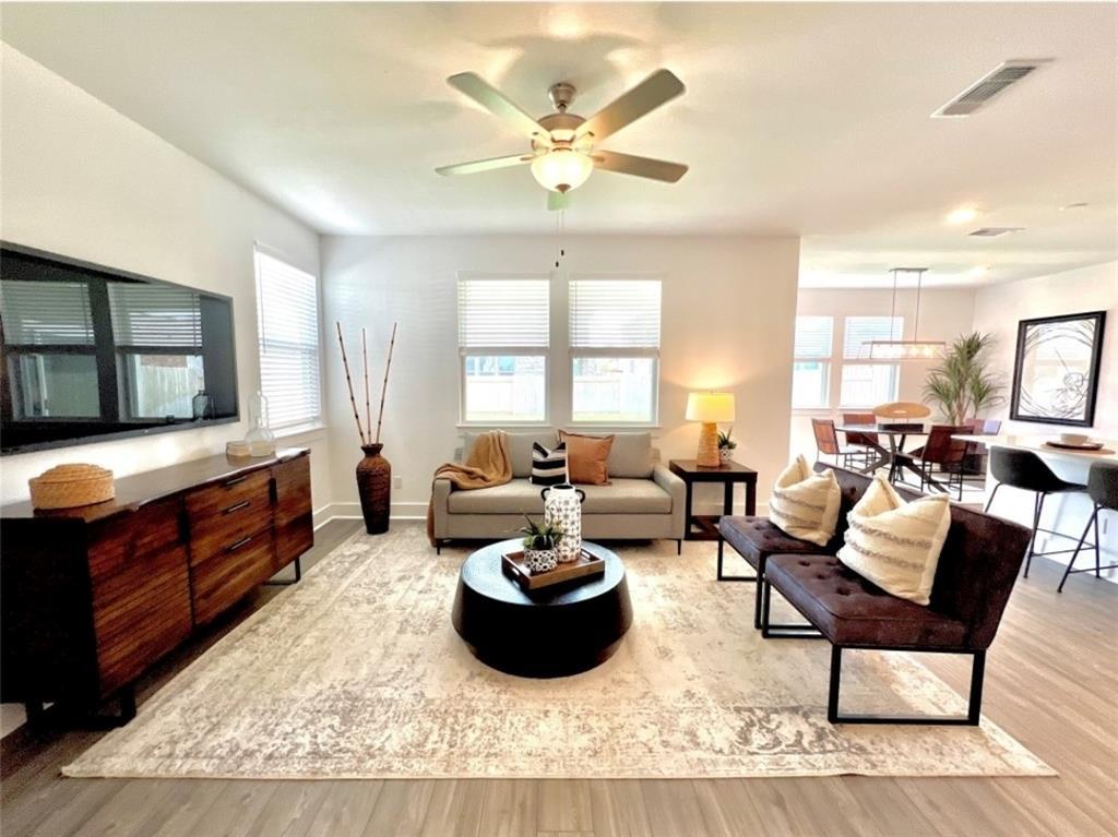 208 Langhorne Bnd, Liberty Hill, TX 78642