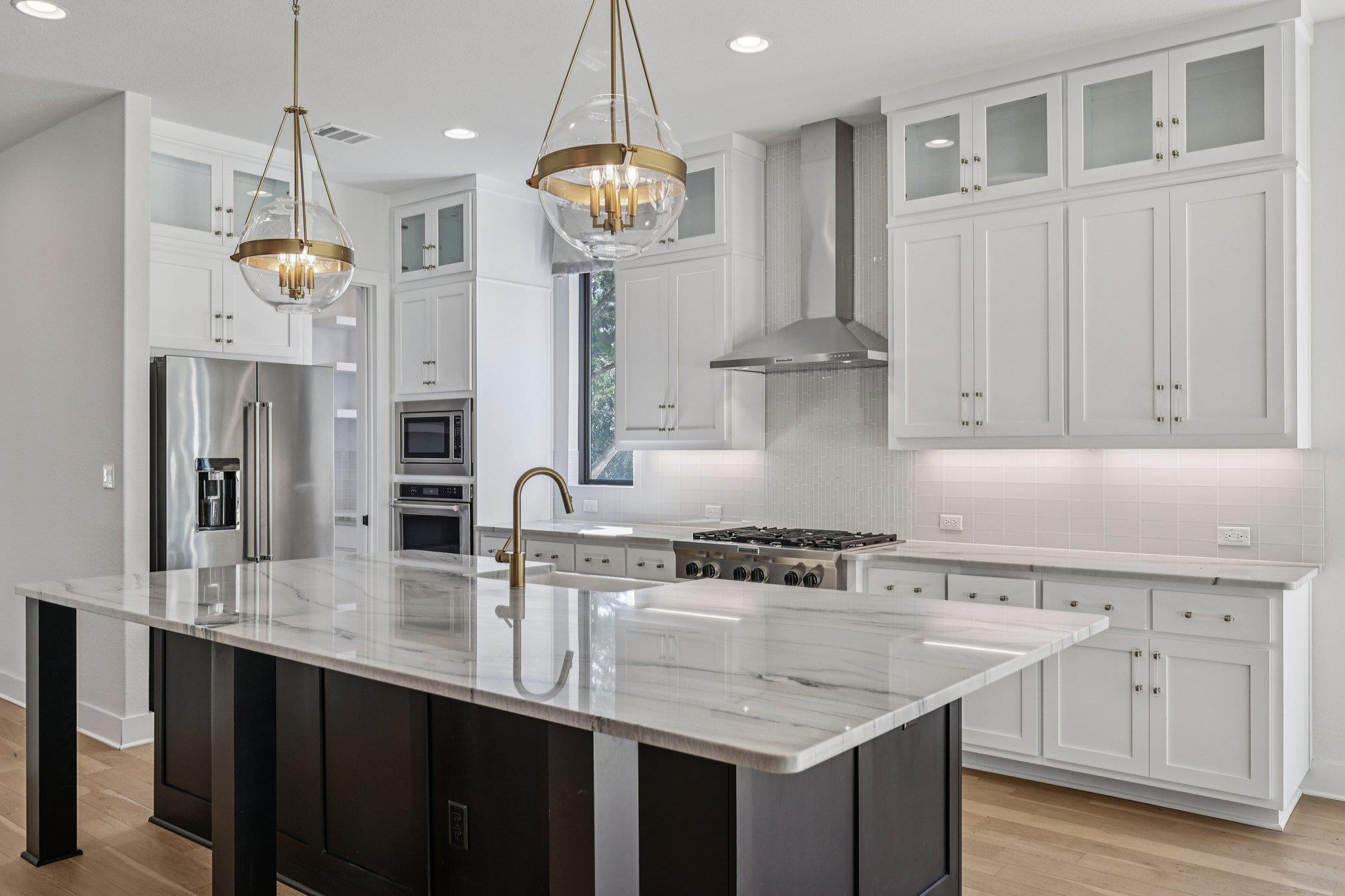 19316 Splendor Ct, Jonestown, TX 78645