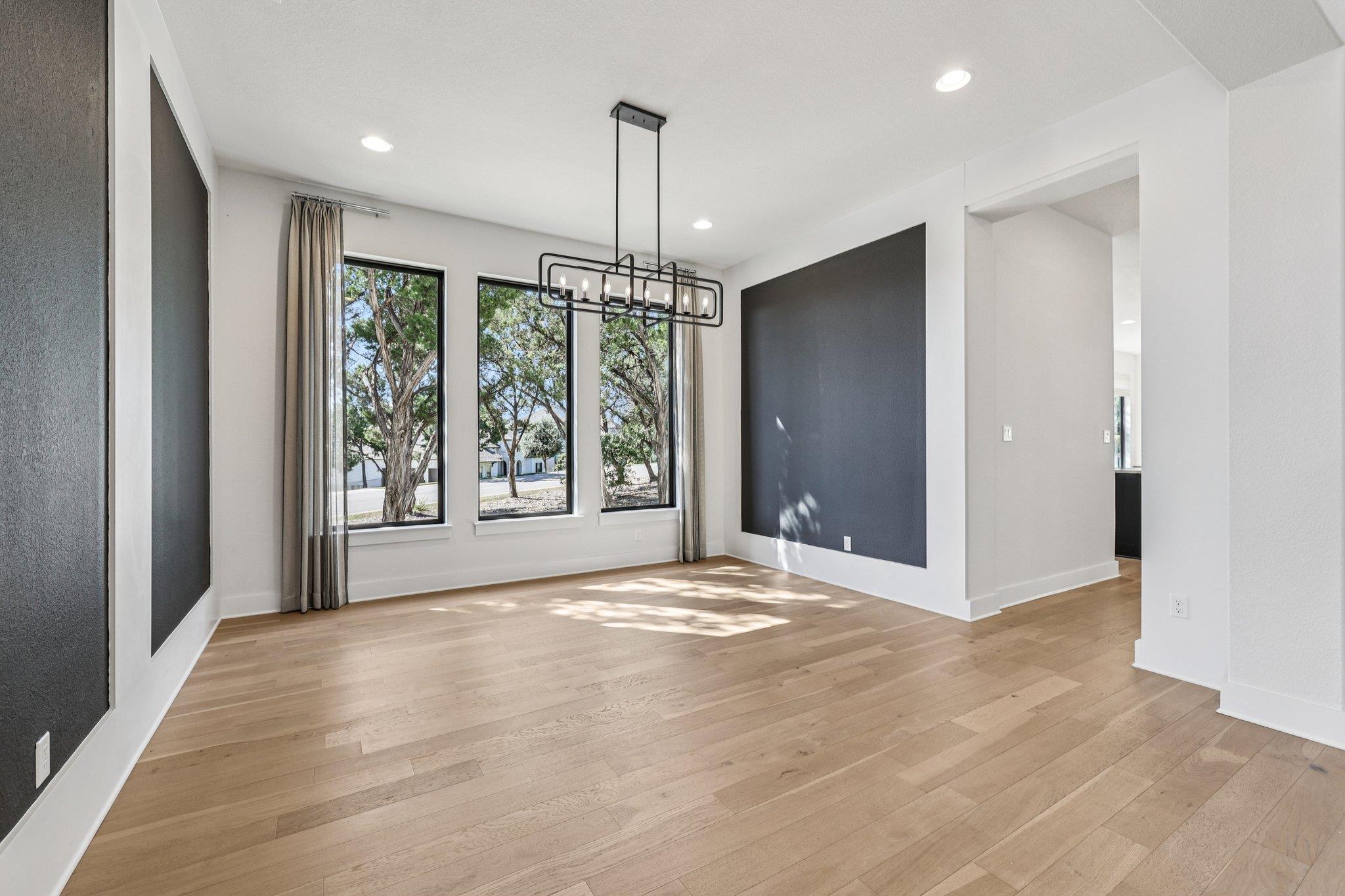 19316 Splendor Ct, Jonestown, TX 78645