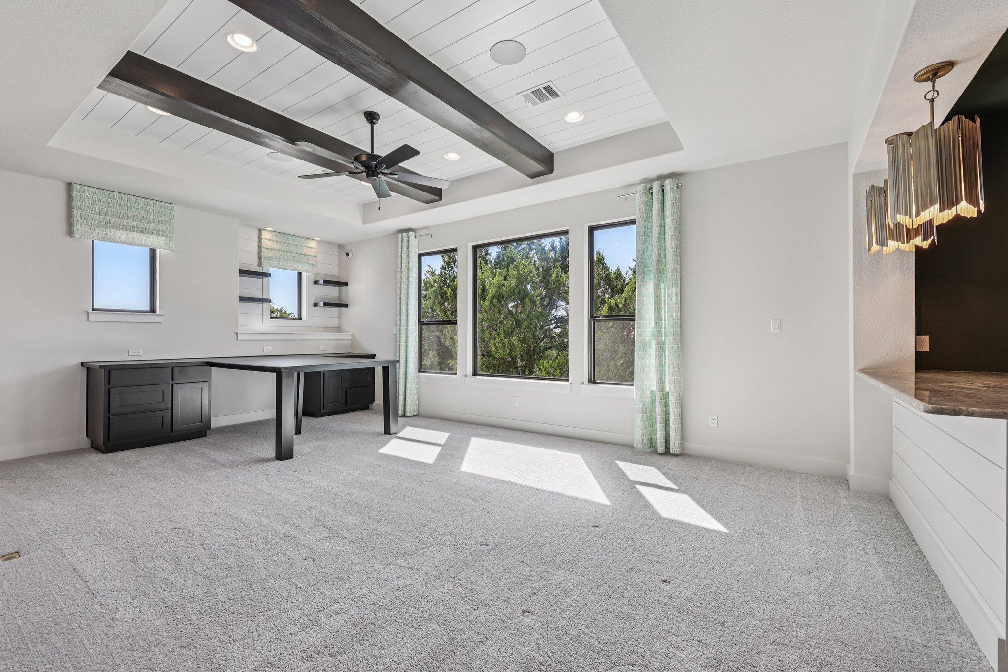 19316 Splendor Ct, Jonestown, TX 78645