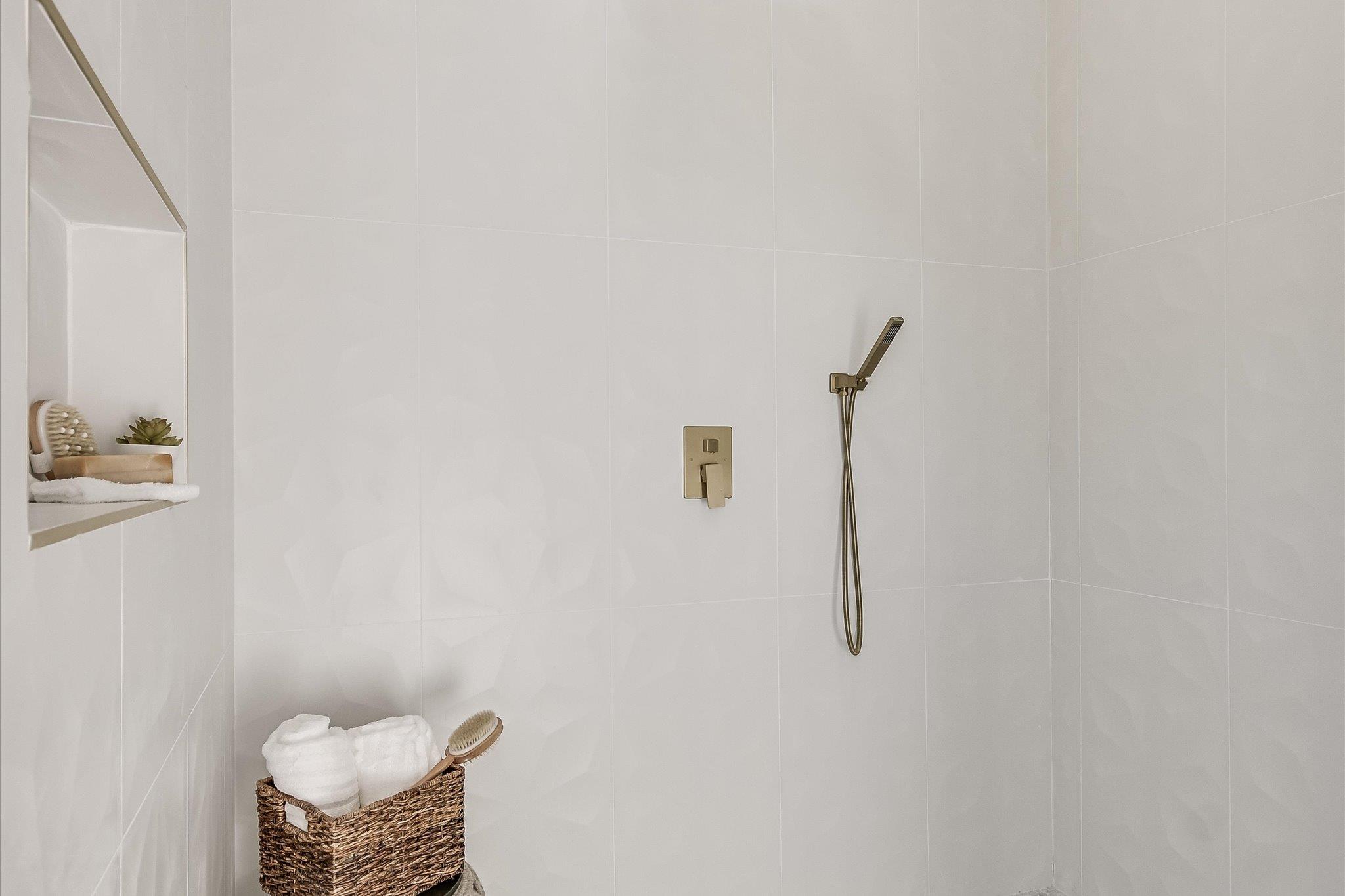 52 WAR BONNET, Wimberley, TX 78676