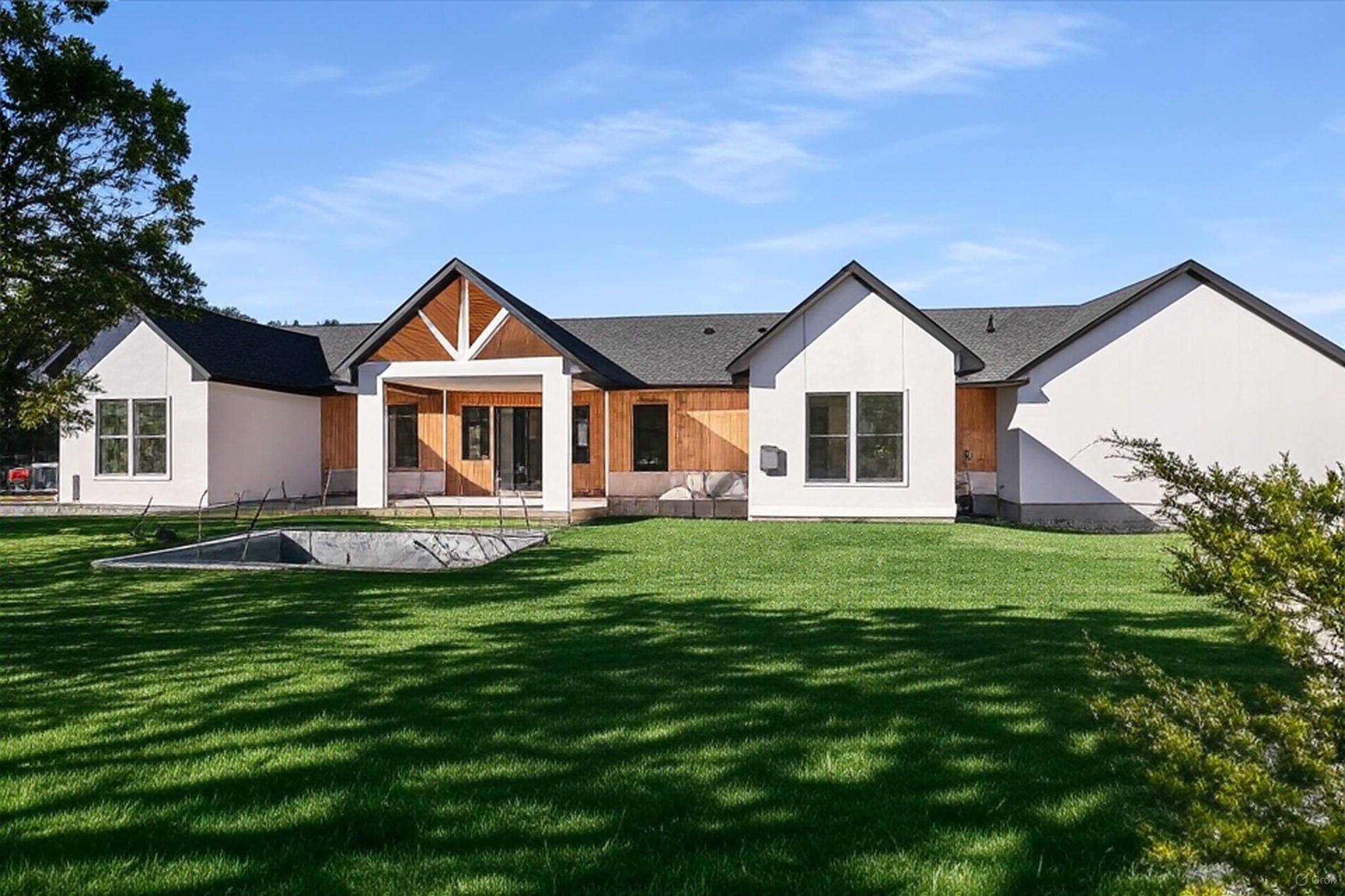 54 WAR BONNET, Wimberley, TX 78676