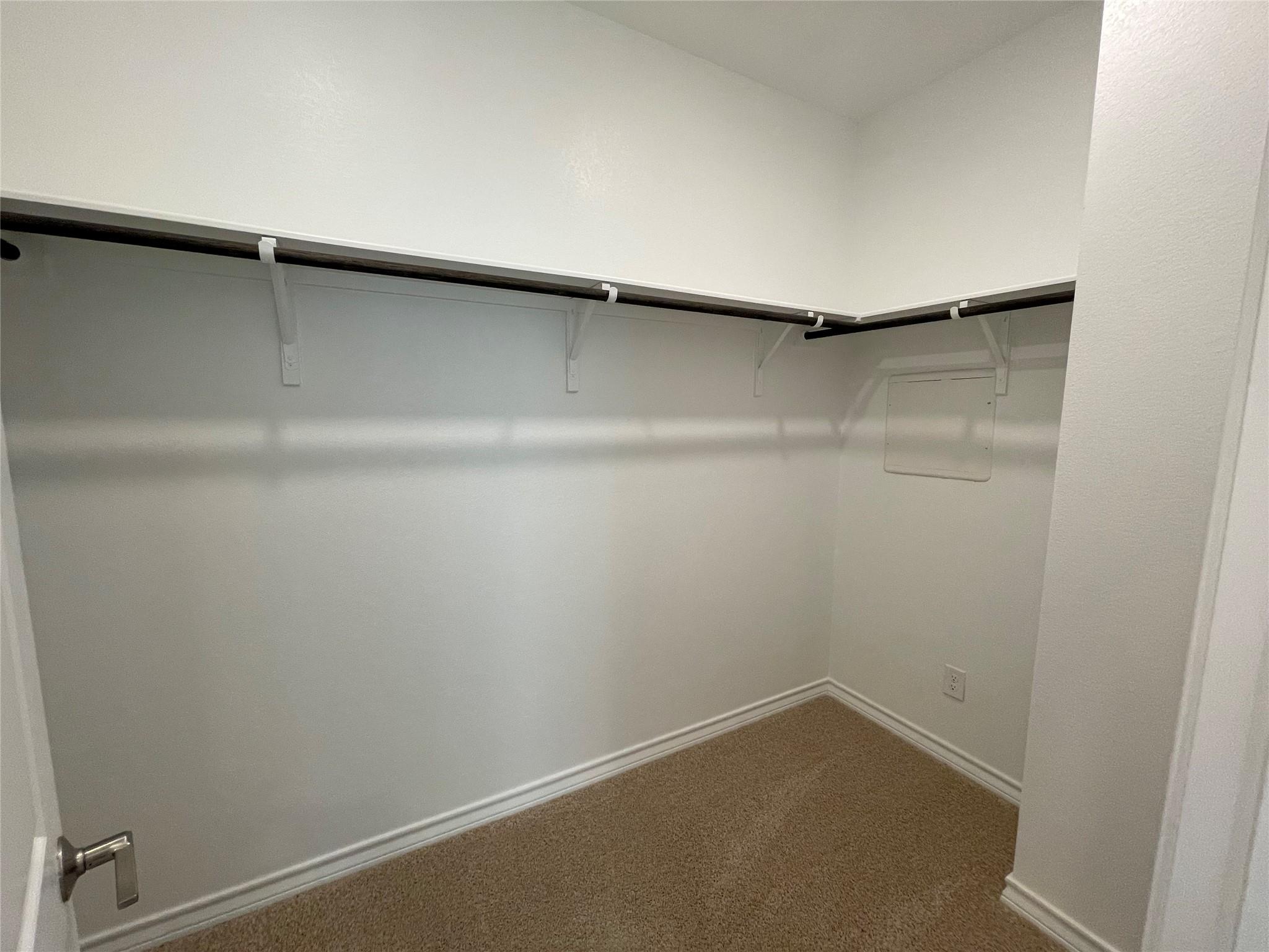 101 Thurman Holt Rd, Hutto, TX 78634