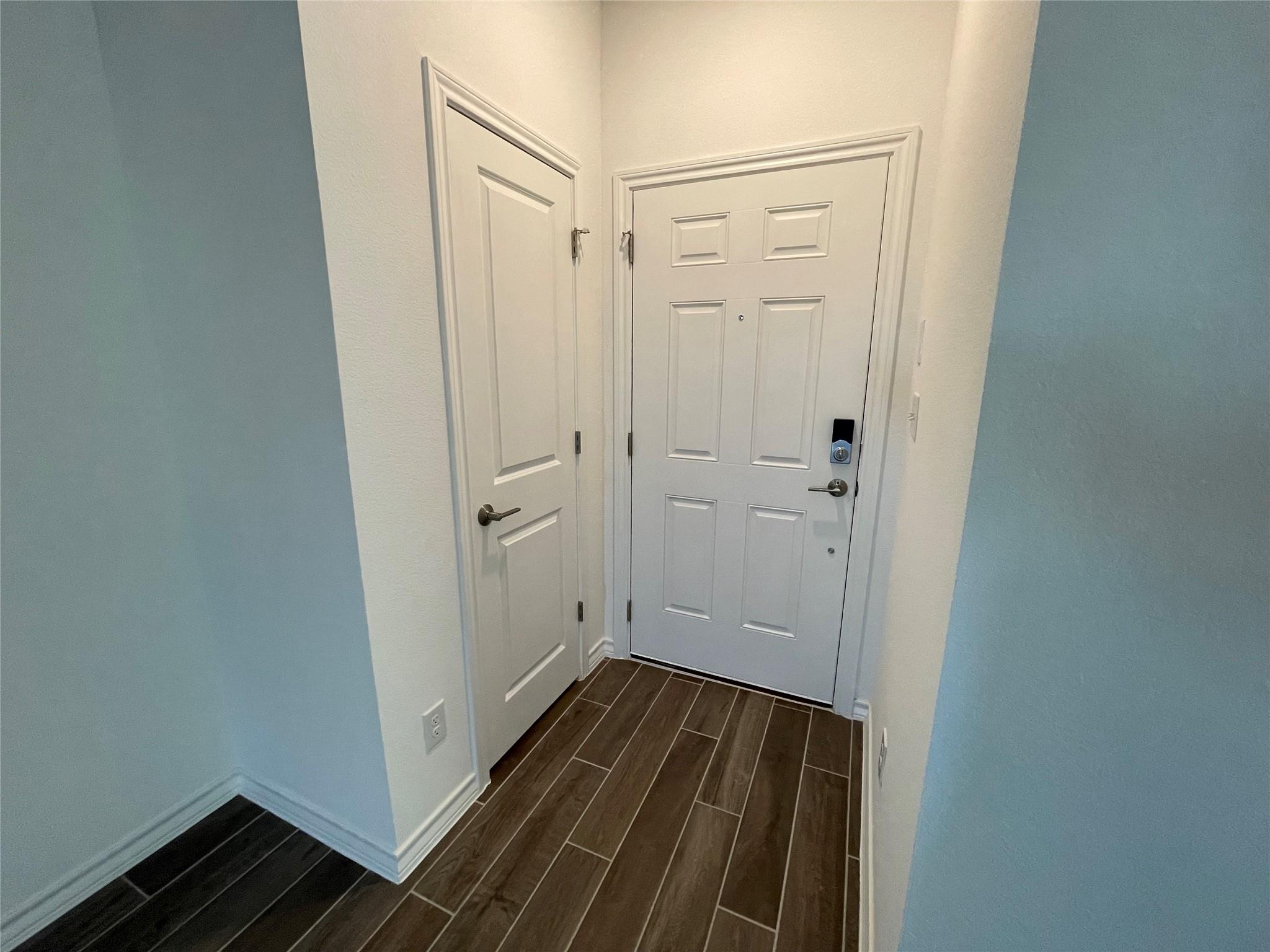 101 Thurman Holt Rd, Hutto, TX 78634