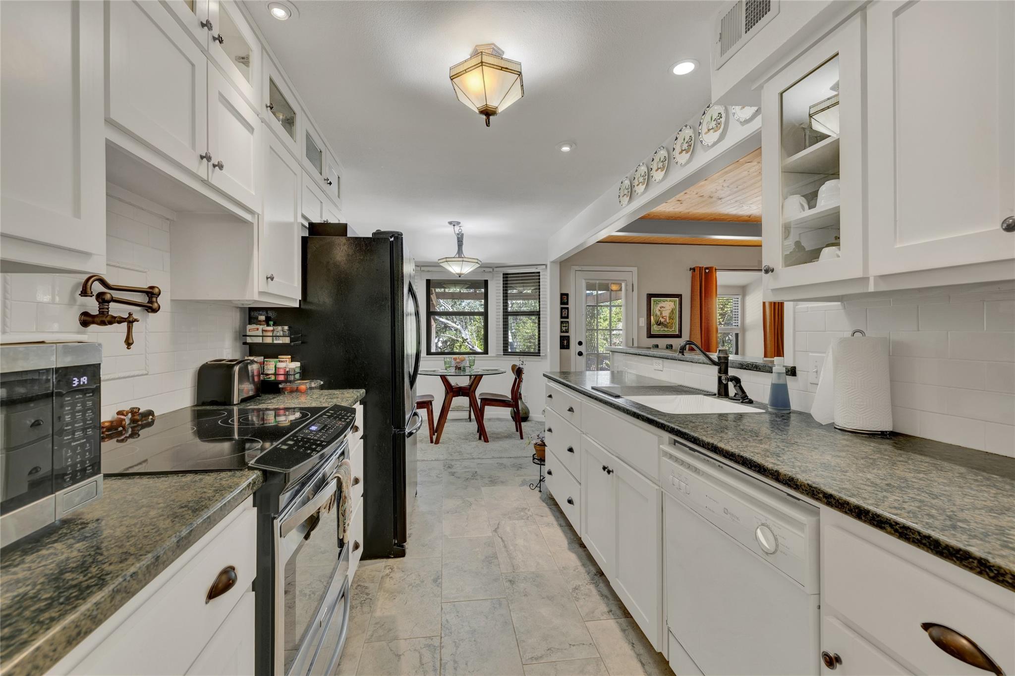 114 Algarita St, San Marcos, TX 78666