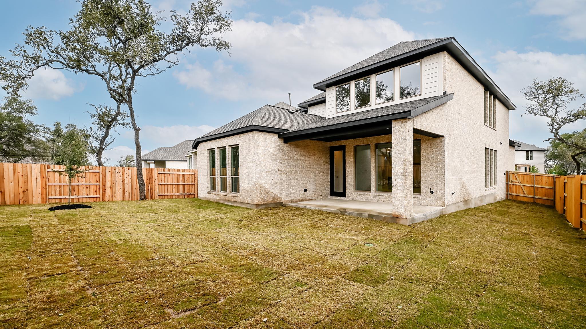 172 Basket Flower Loop, Kyle, TX 78640