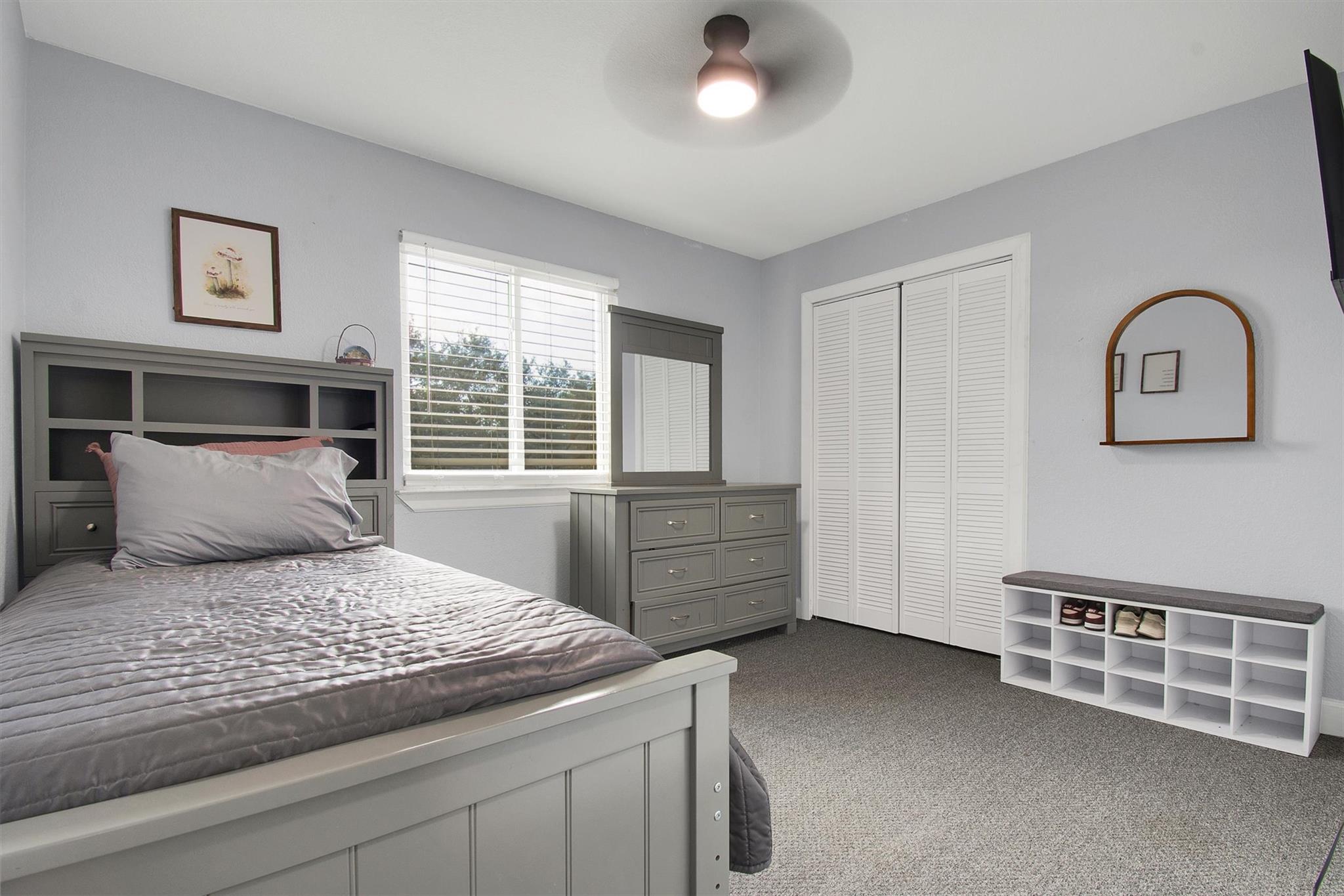 915 Tanglewood Dr, Leander, TX 78641