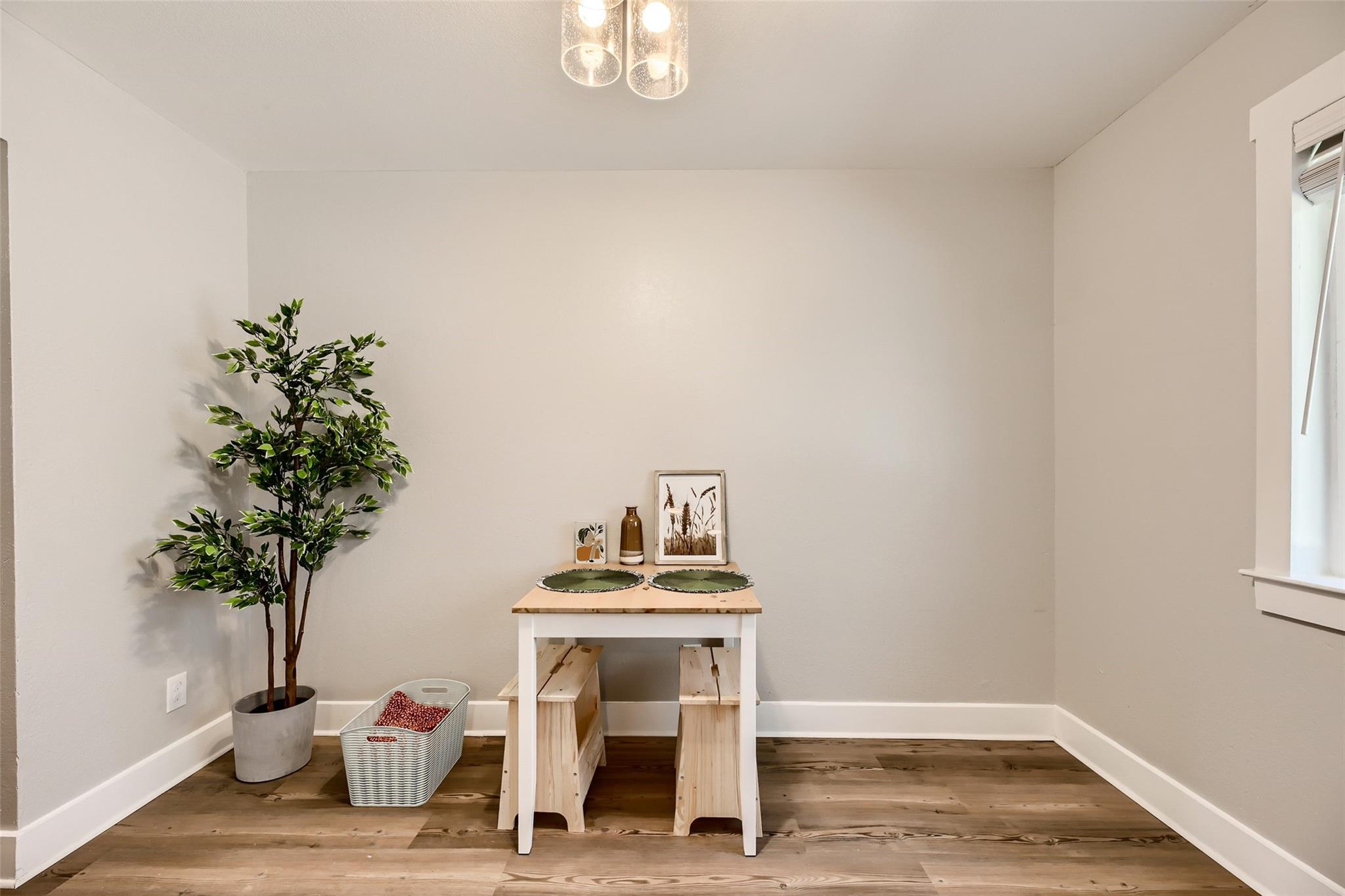 6108 Calmar Cv # B, Austin, TX 78721