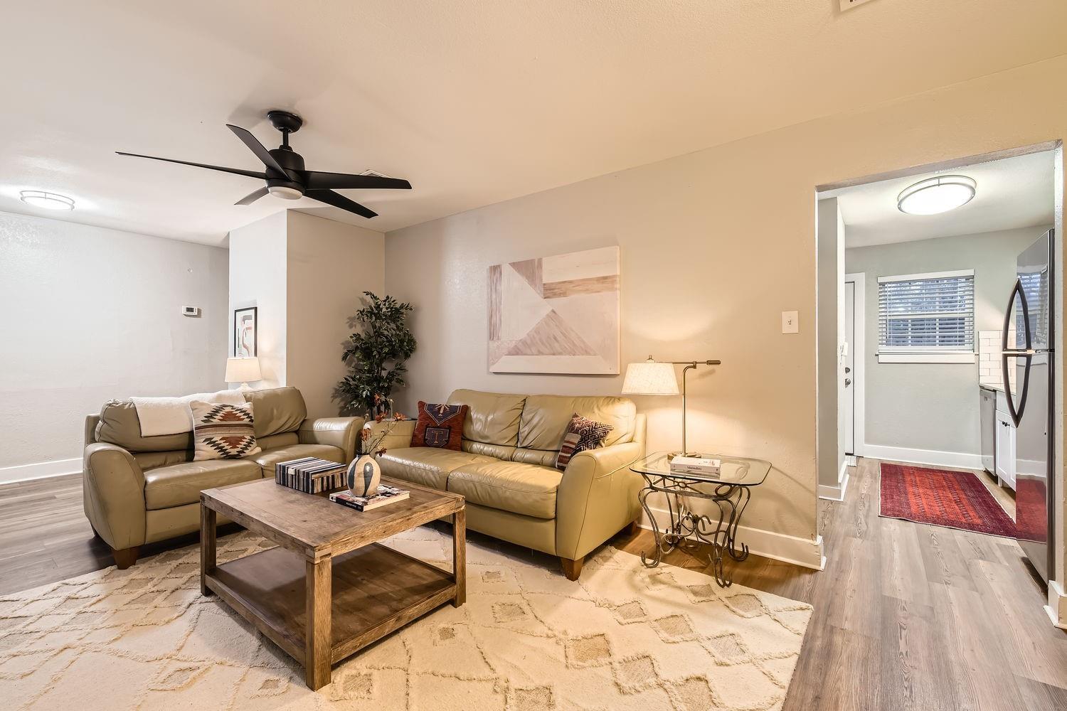 6108 Calmar Cv # B, Austin, TX 78721