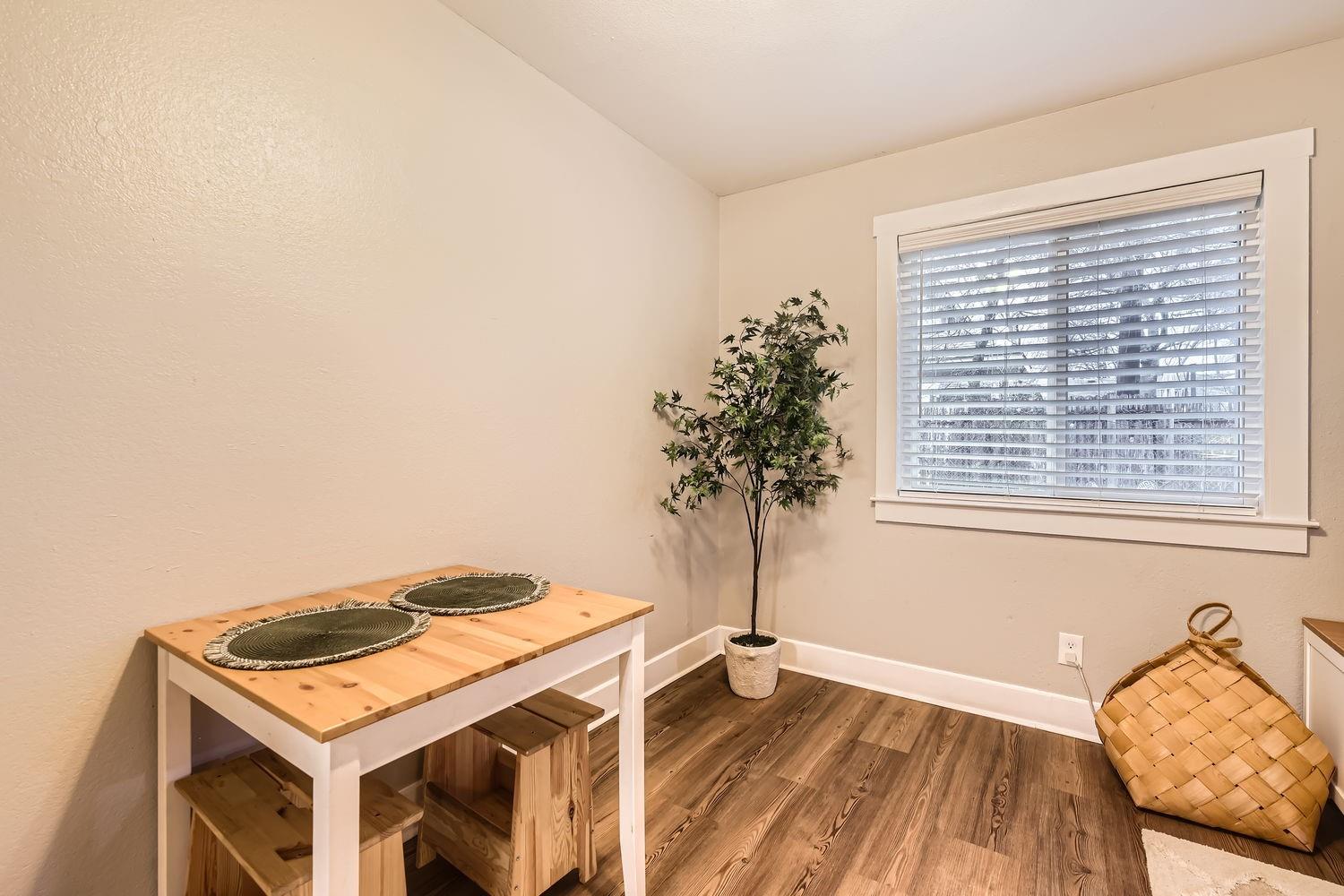 6108 Calmar Cv # B, Austin, TX 78721