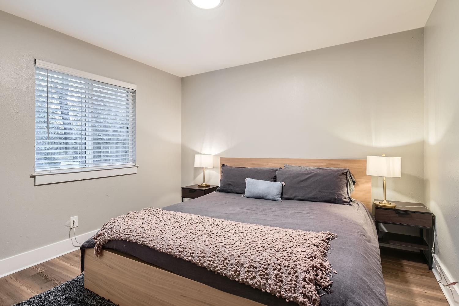 6108 Calmar Cv # B, Austin, TX 78721