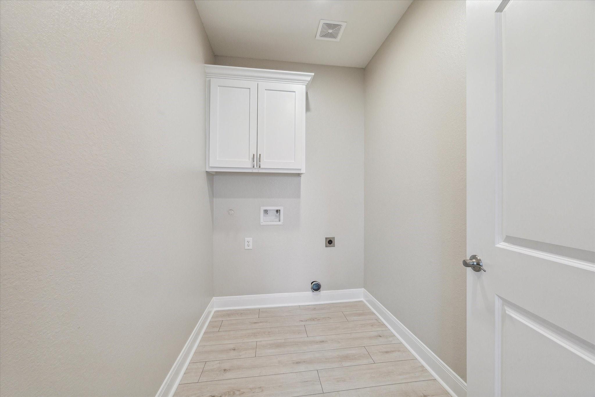 230 Bora Bora Dr, Galveston, TX 77554