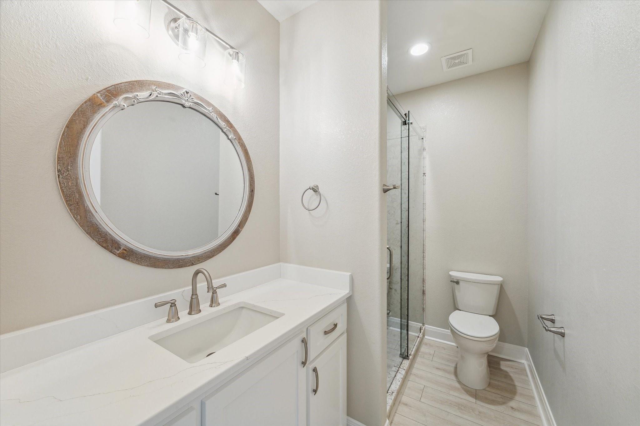 230 Bora Bora Dr, Galveston, TX 77554