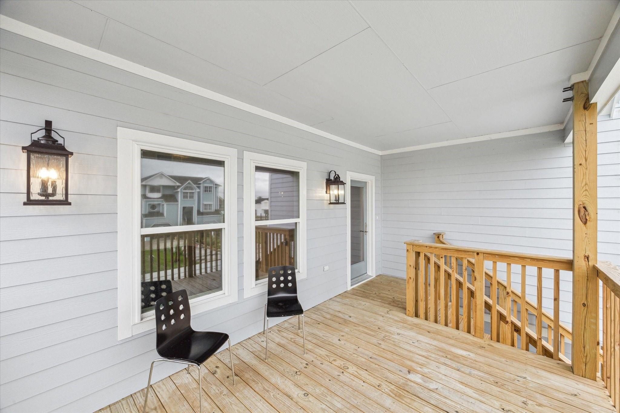 230 Bora Bora Dr, Galveston, TX 77554