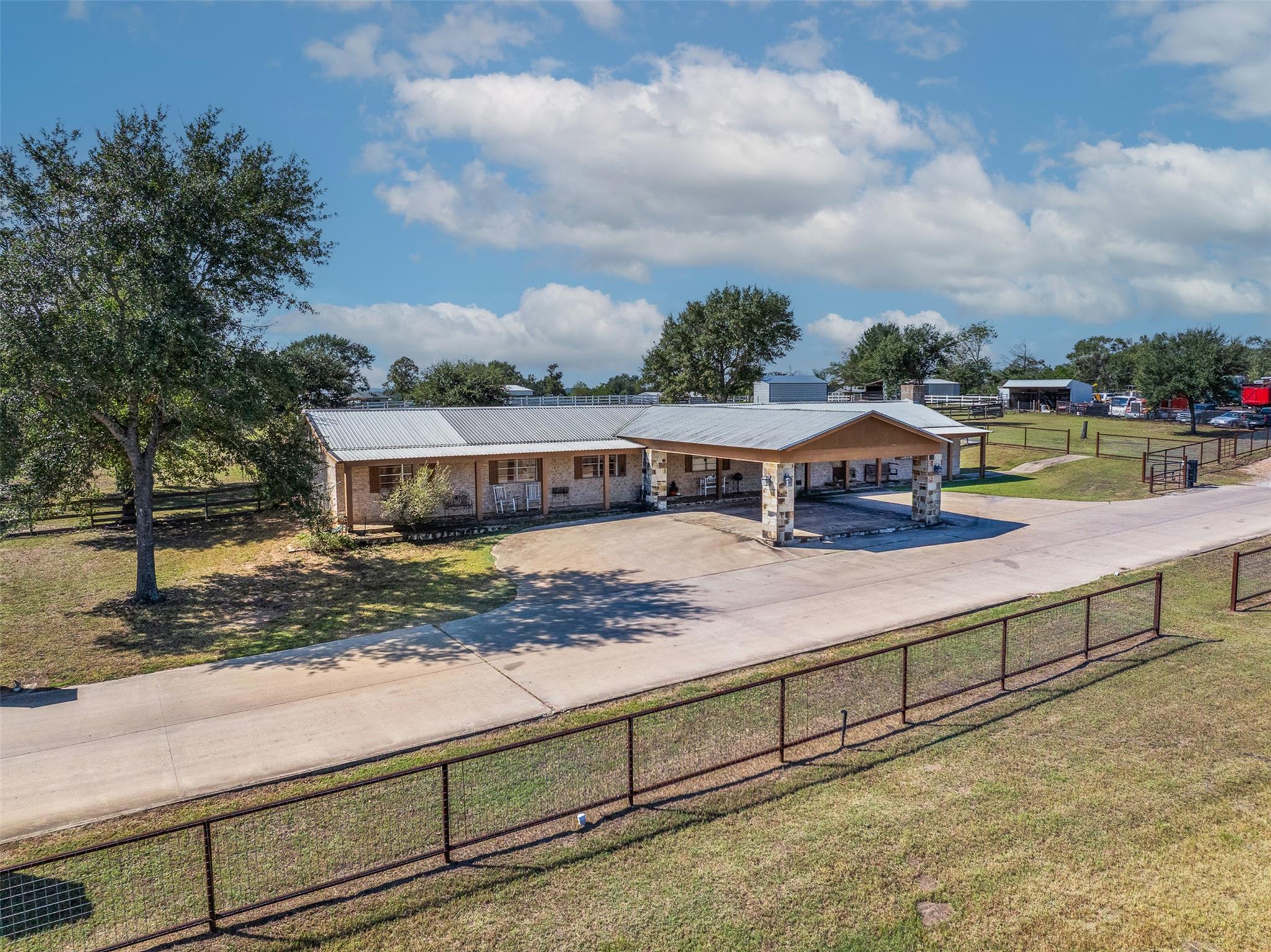 1611 Koy Road Rd, Bellville, TX 77418