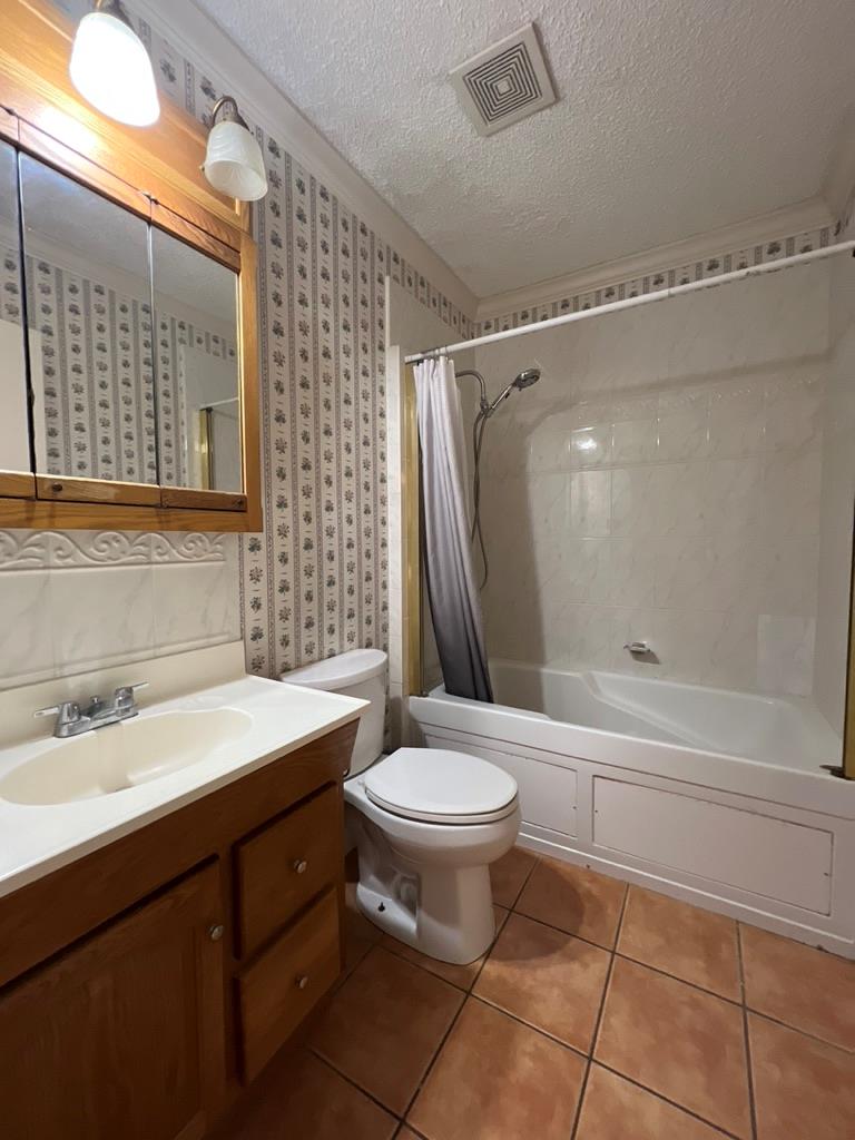 110 Roadrunner Rd # A & B + buildable acreage, San Marcos, TX 78666