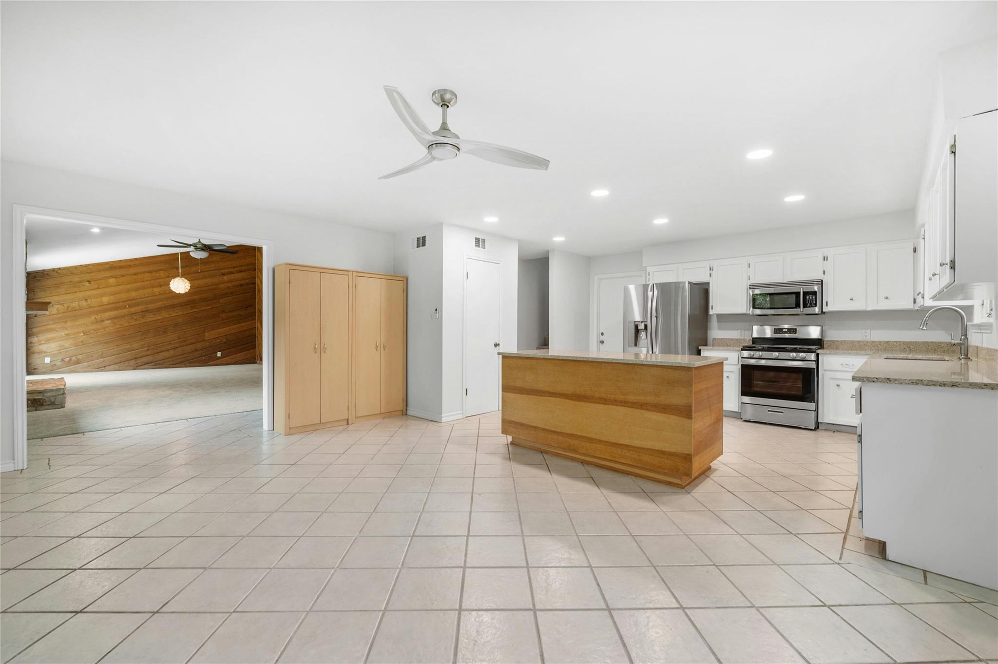 10255 Missel Thrush Dr, Austin, TX 78750